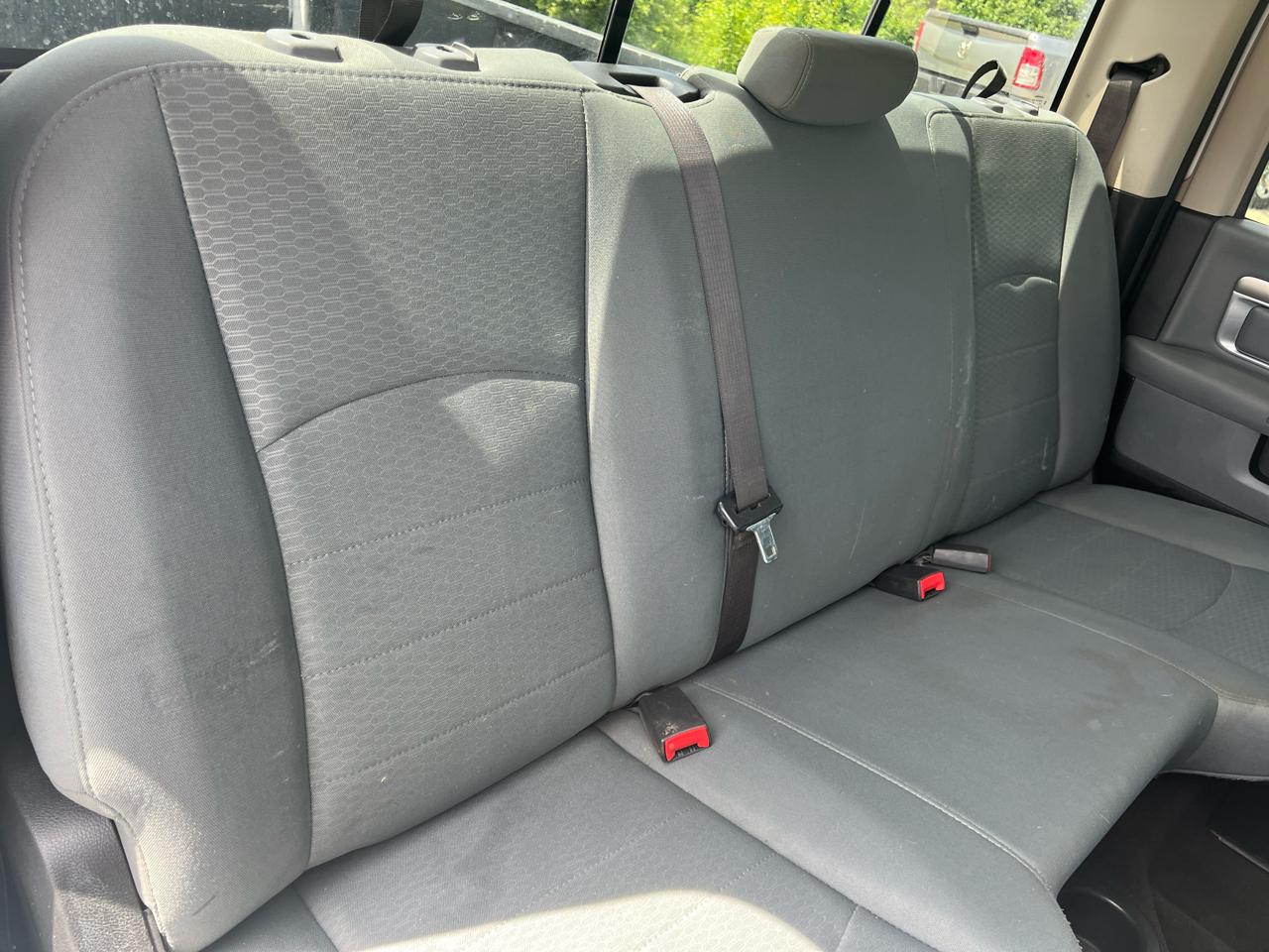 RAM 3500 SLT 4x4 Crew Cab 8' Box 2017
