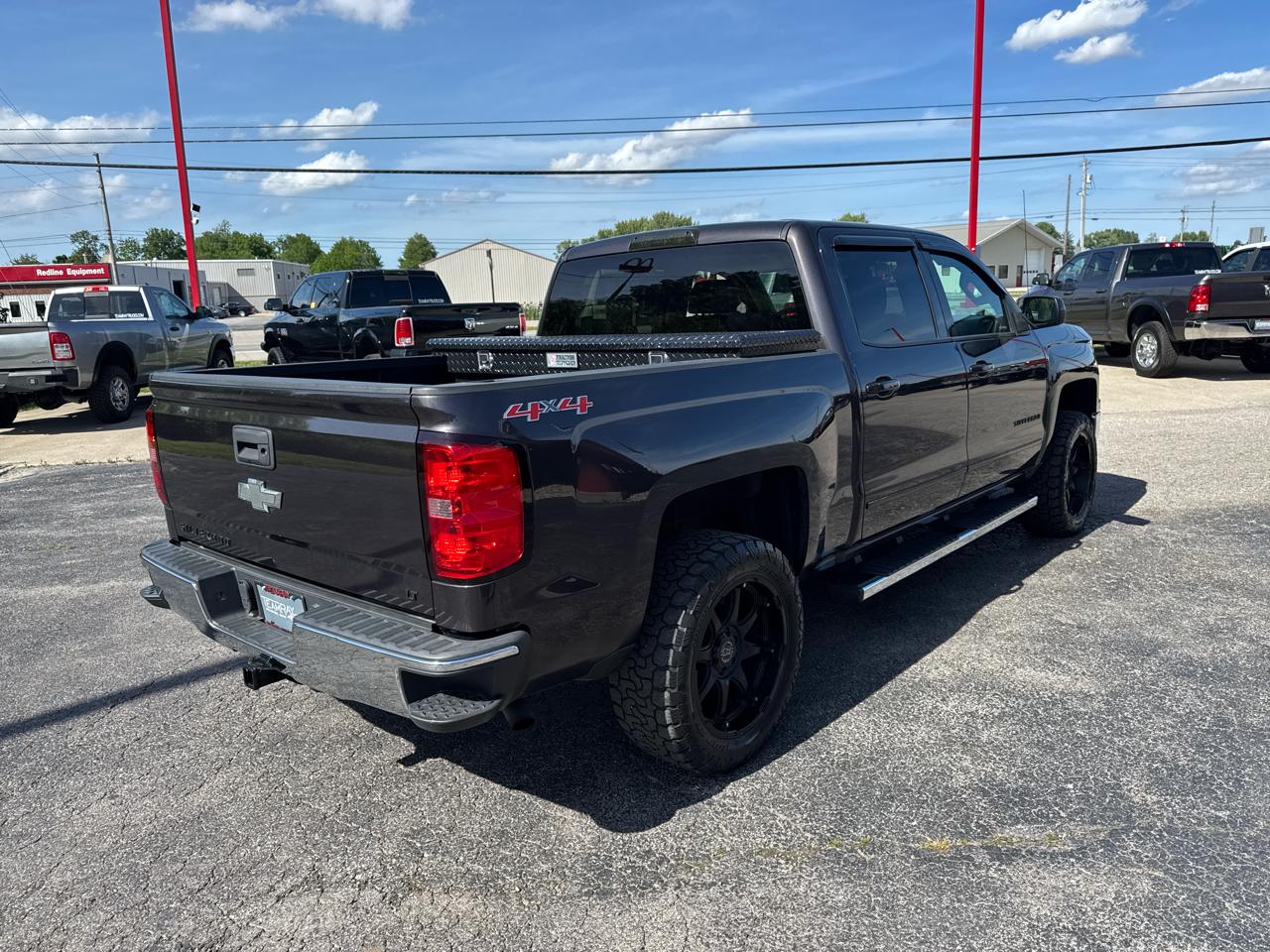Chevrolet Silverado 1500 4WD Crew Cab 143.5" LT w/1LT 2015