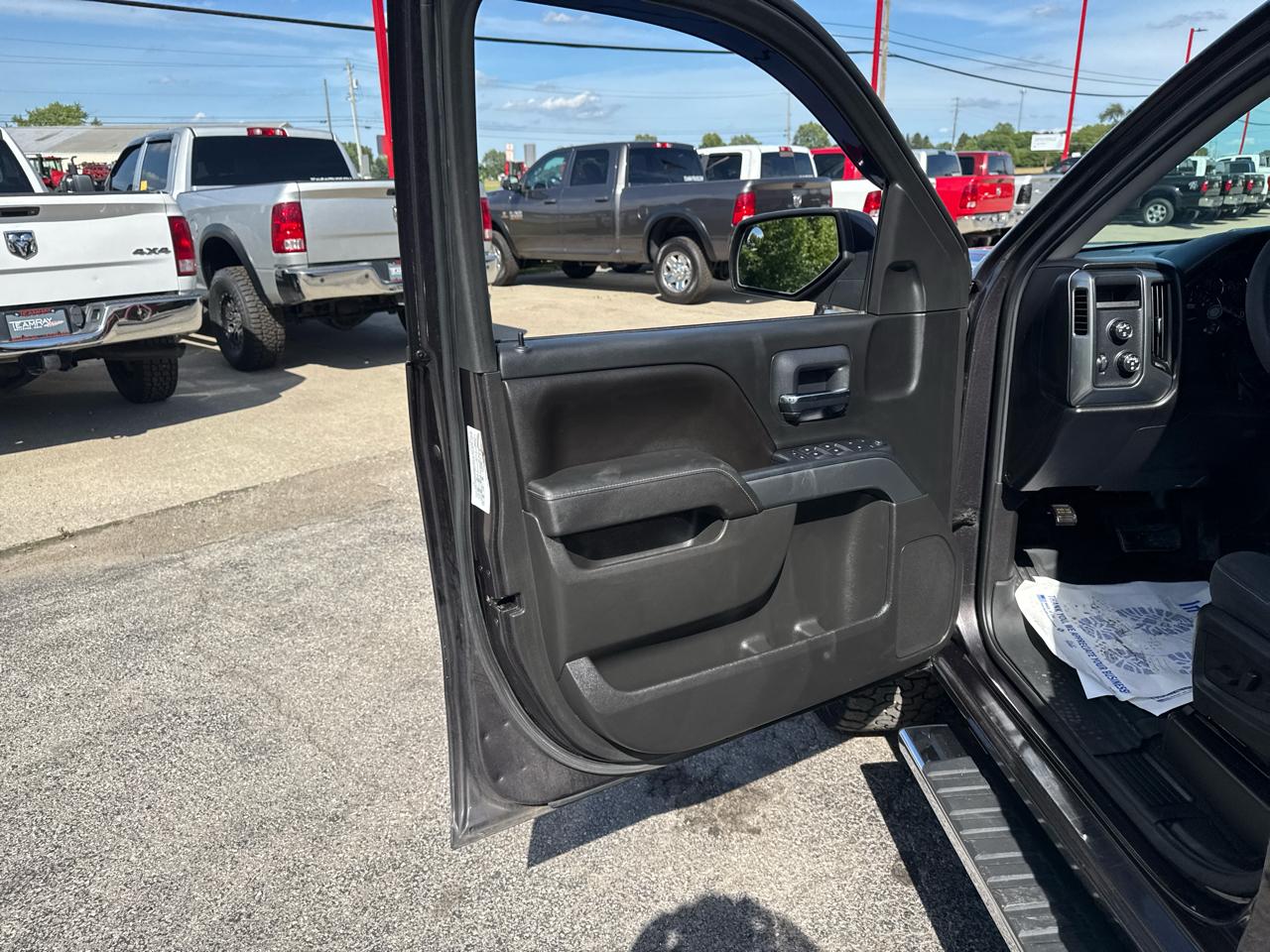 Chevrolet Silverado 1500 4WD Crew Cab 143.5" LT w/1LT 2015