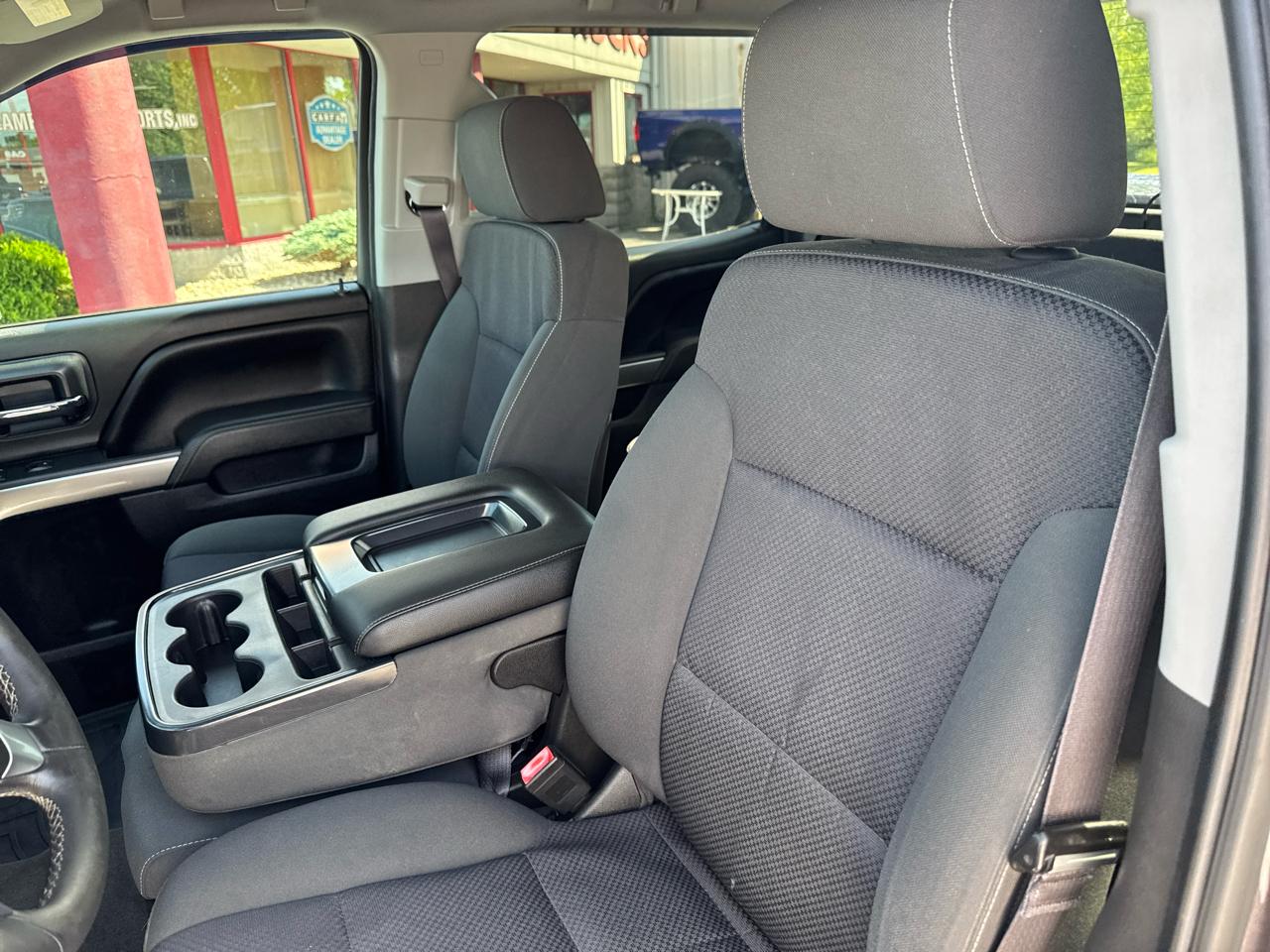 Chevrolet Silverado 1500 4WD Crew Cab 143.5" LT w/1LT 2015