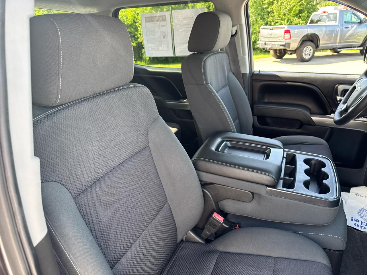 Chevrolet Silverado 1500 4WD Crew Cab 143.5" LT w/1LT 2015