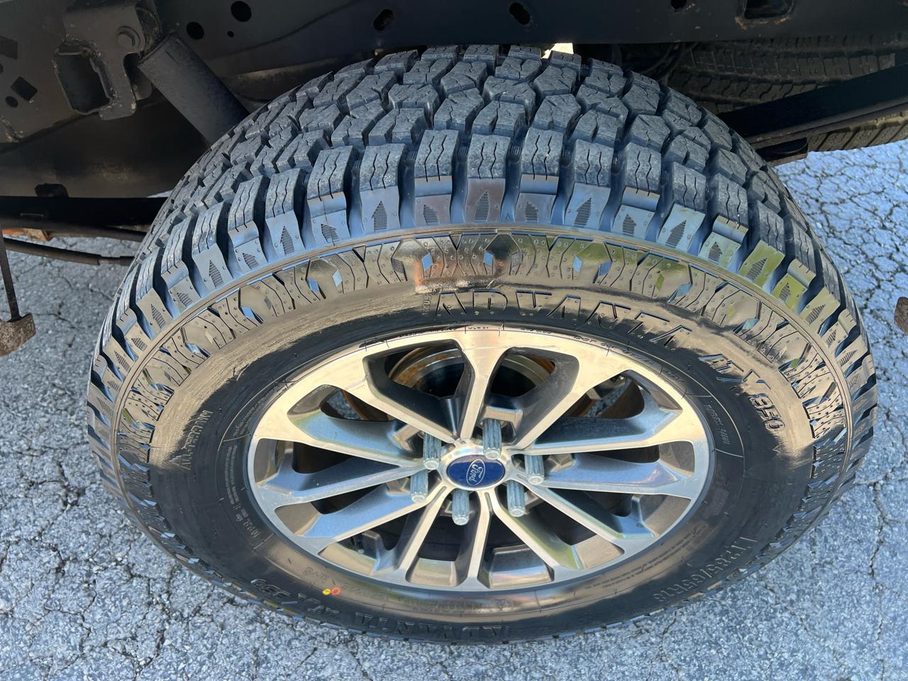 Ford F-150 4WD SuperCrew 145" Lariat 2014