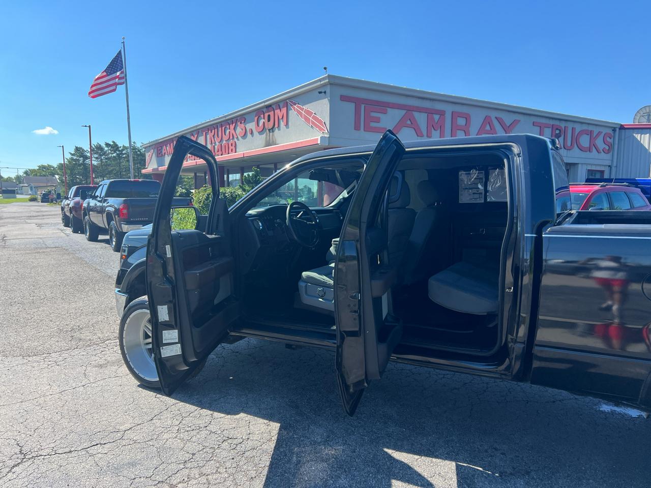 Ford F-150 4WD SuperCrew 145" Platinum 2014