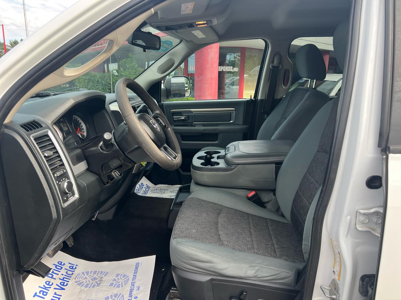 RAM 2500 4WD Crew Cab 149" SLT 2015