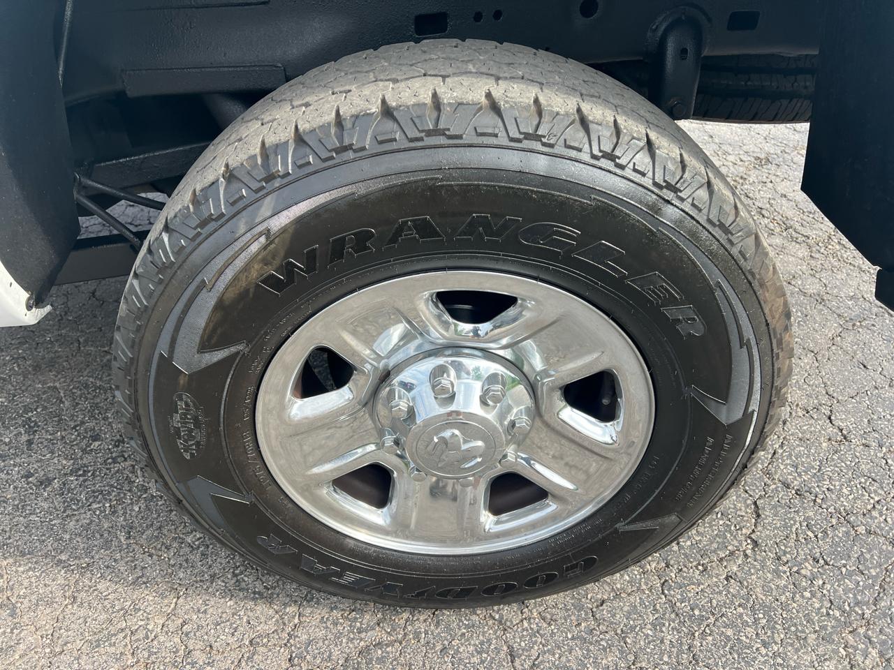 RAM 2500 4WD Crew Cab 149" SLT 2015