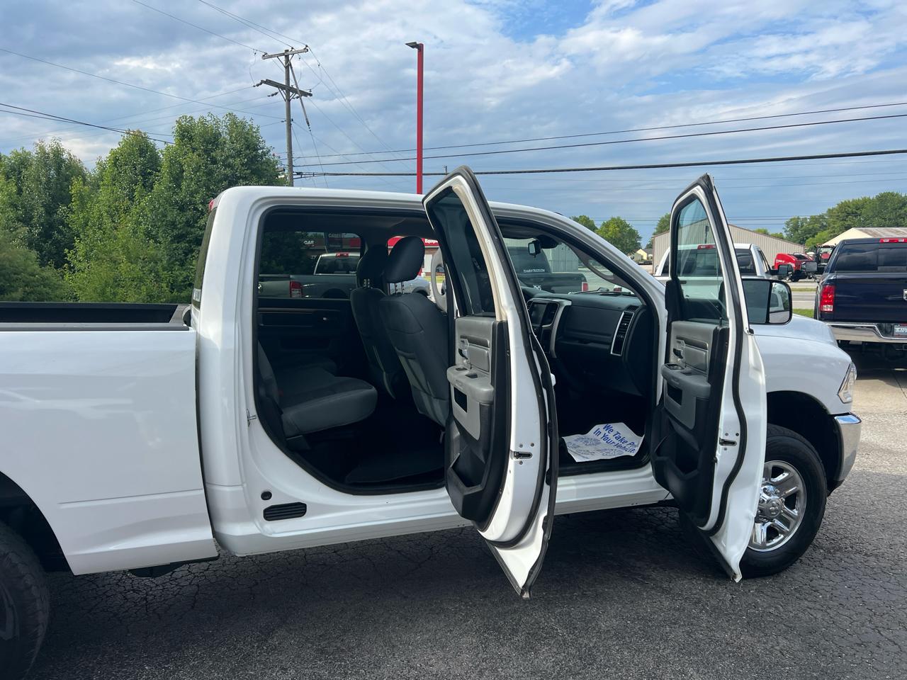 RAM 2500 4WD Crew Cab 149" SLT 2015