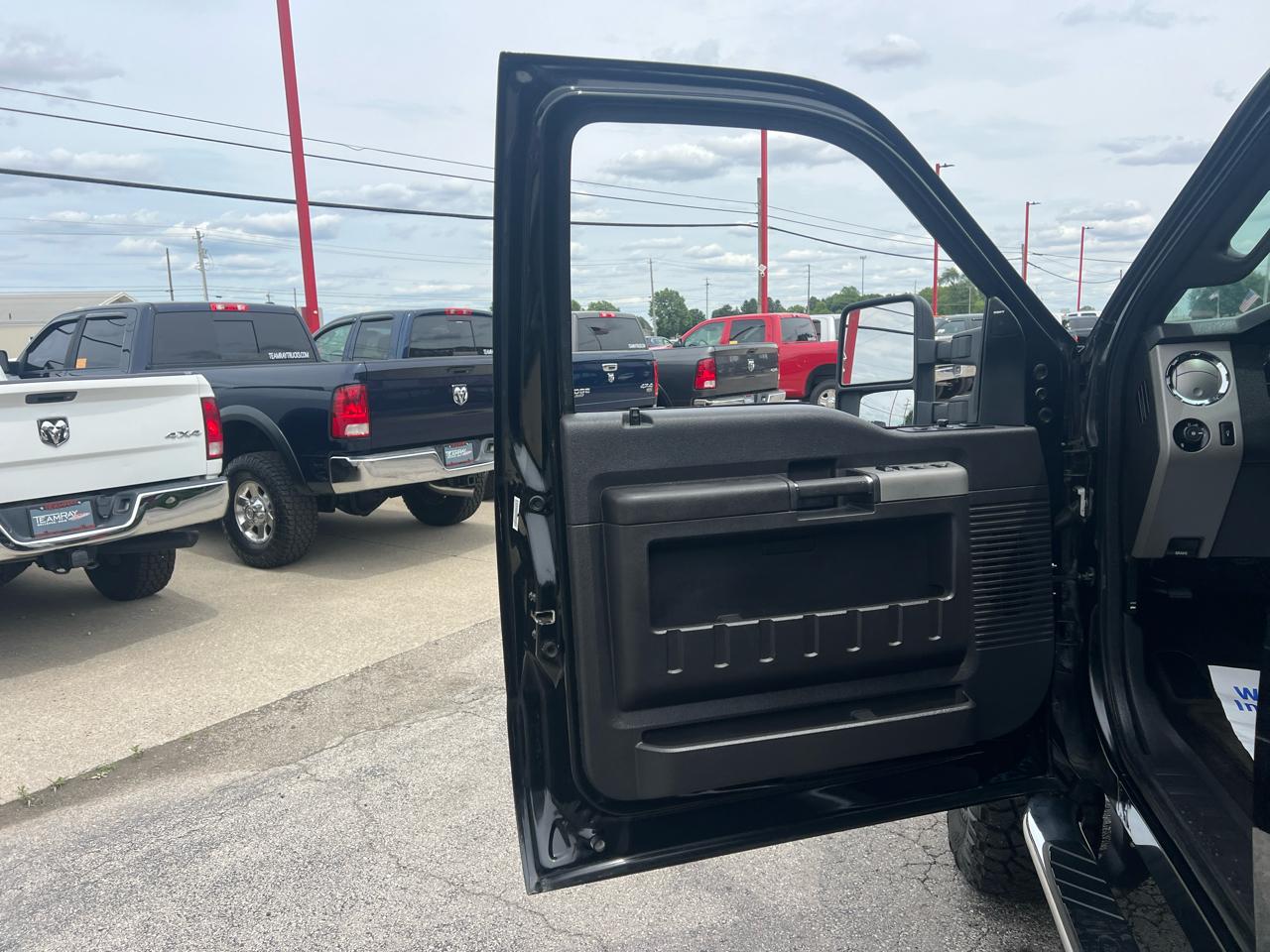 Ford Super Duty F-250 SRW 4WD Crew Cab 156" Lariat 2015