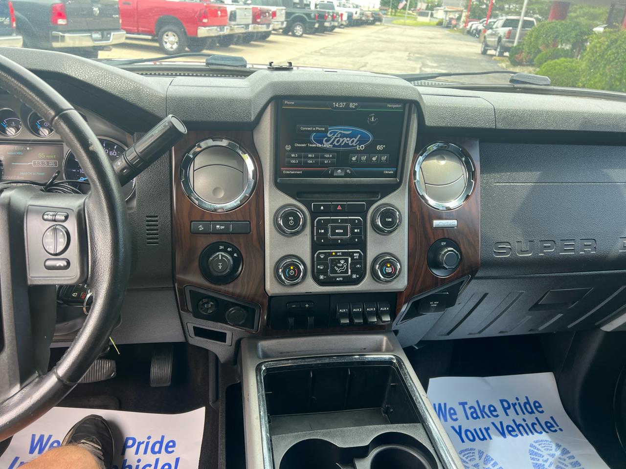 Ford Super Duty F-250 SRW 4WD Crew Cab 156" Lariat 2015