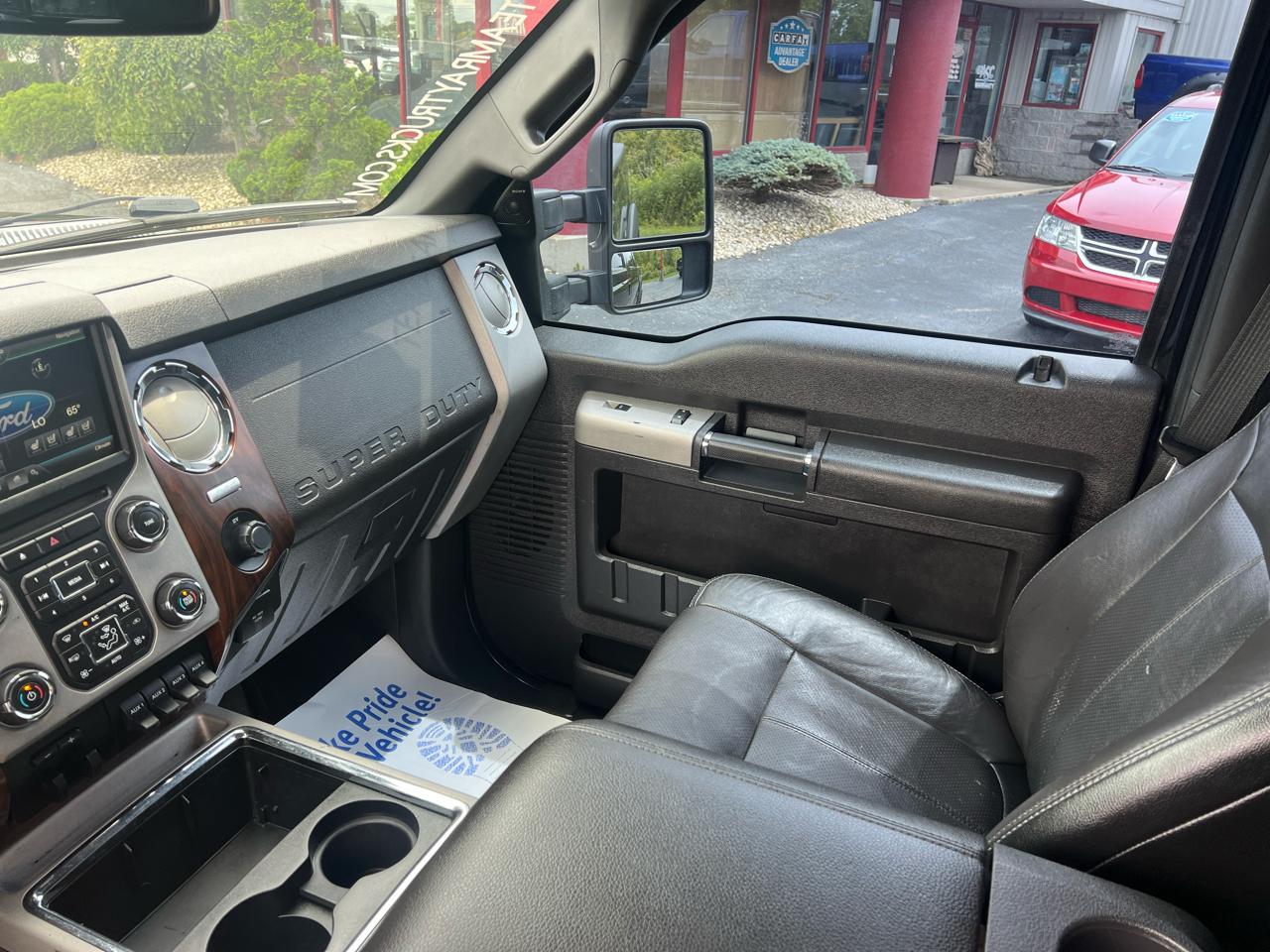 Ford Super Duty F-250 SRW 4WD Crew Cab 156" Lariat 2015