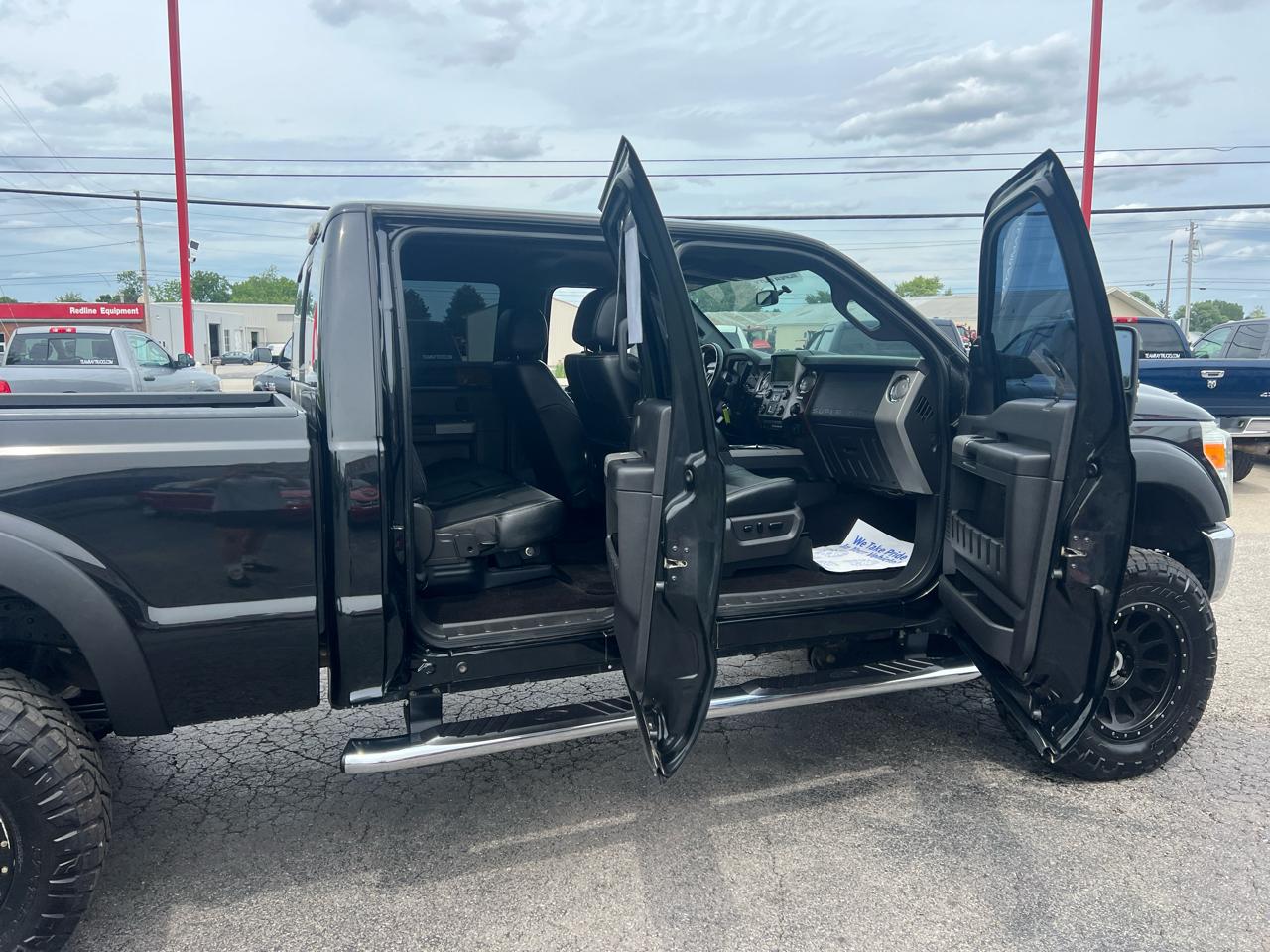 Ford Super Duty F-250 SRW 4WD Crew Cab 156" Lariat 2015