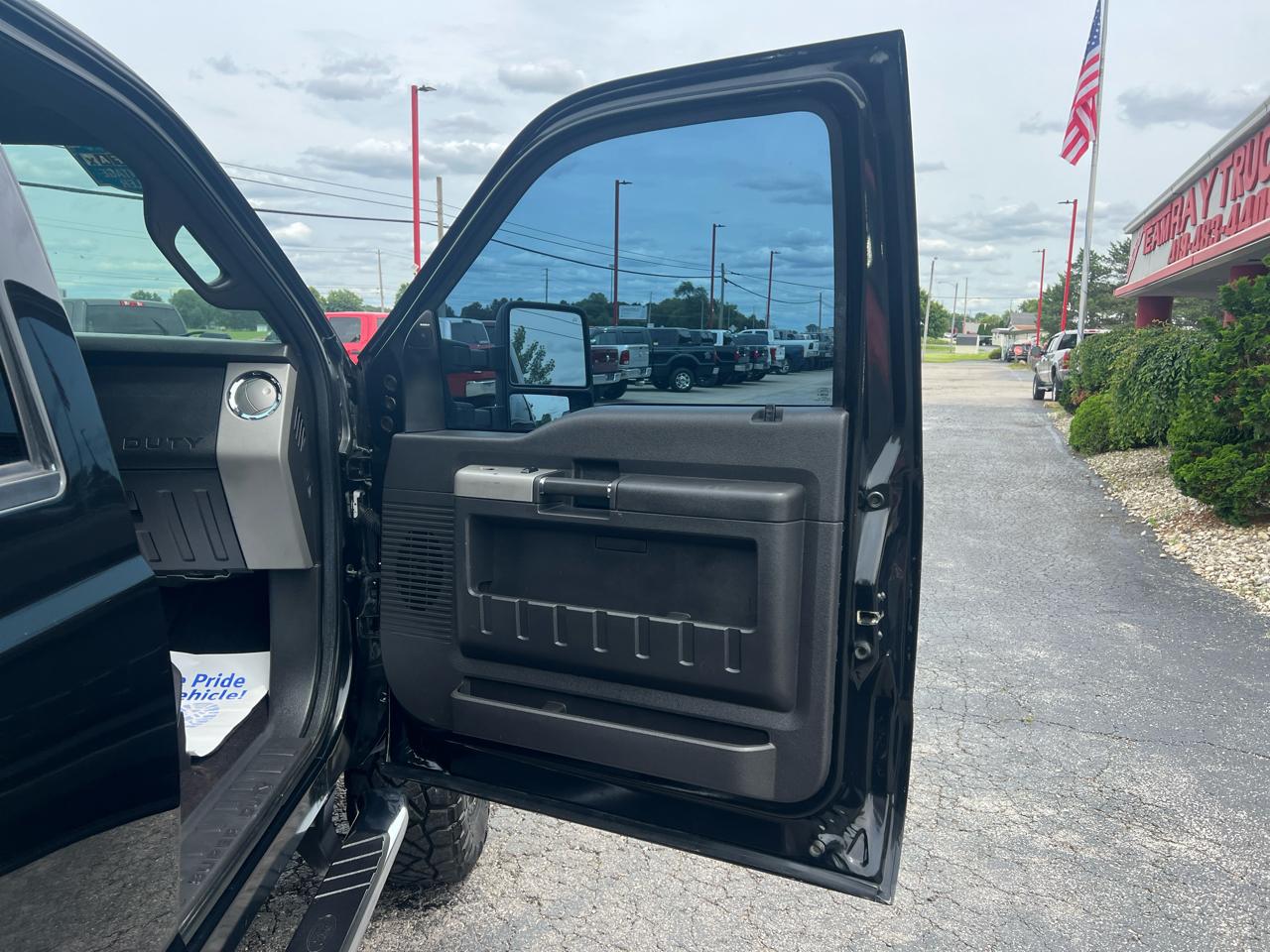 Ford Super Duty F-250 SRW 4WD Crew Cab 156" Lariat 2015