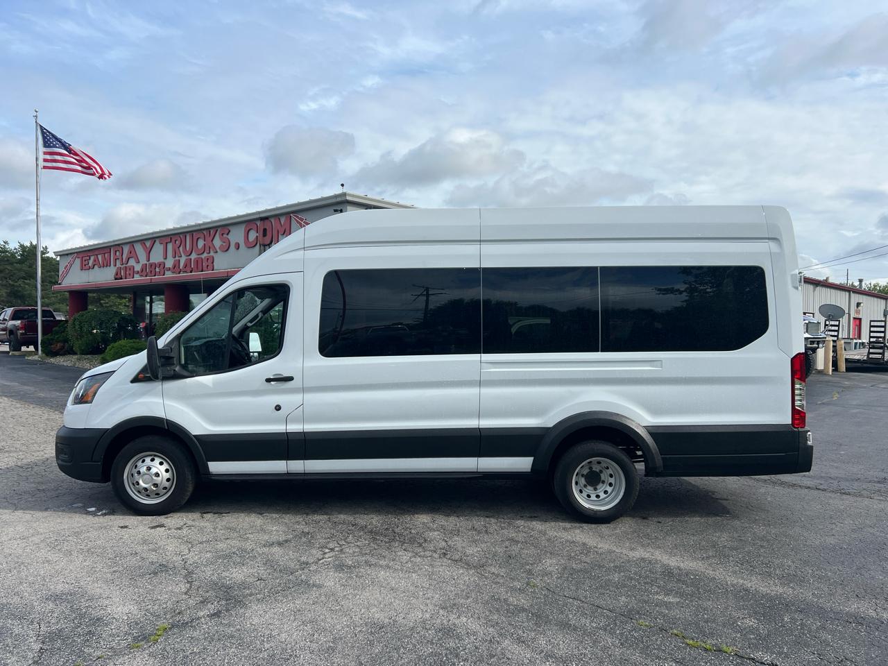 Ford Transit Passenger Wagon T-350 HD 148" EL High Roof XLT DRW RWD 2023