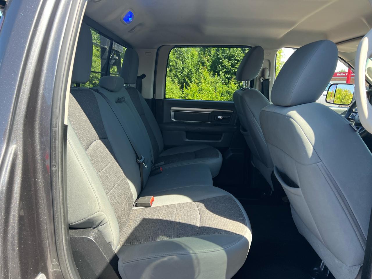 RAM 2500 4WD Crew Cab 169" SLT 2014