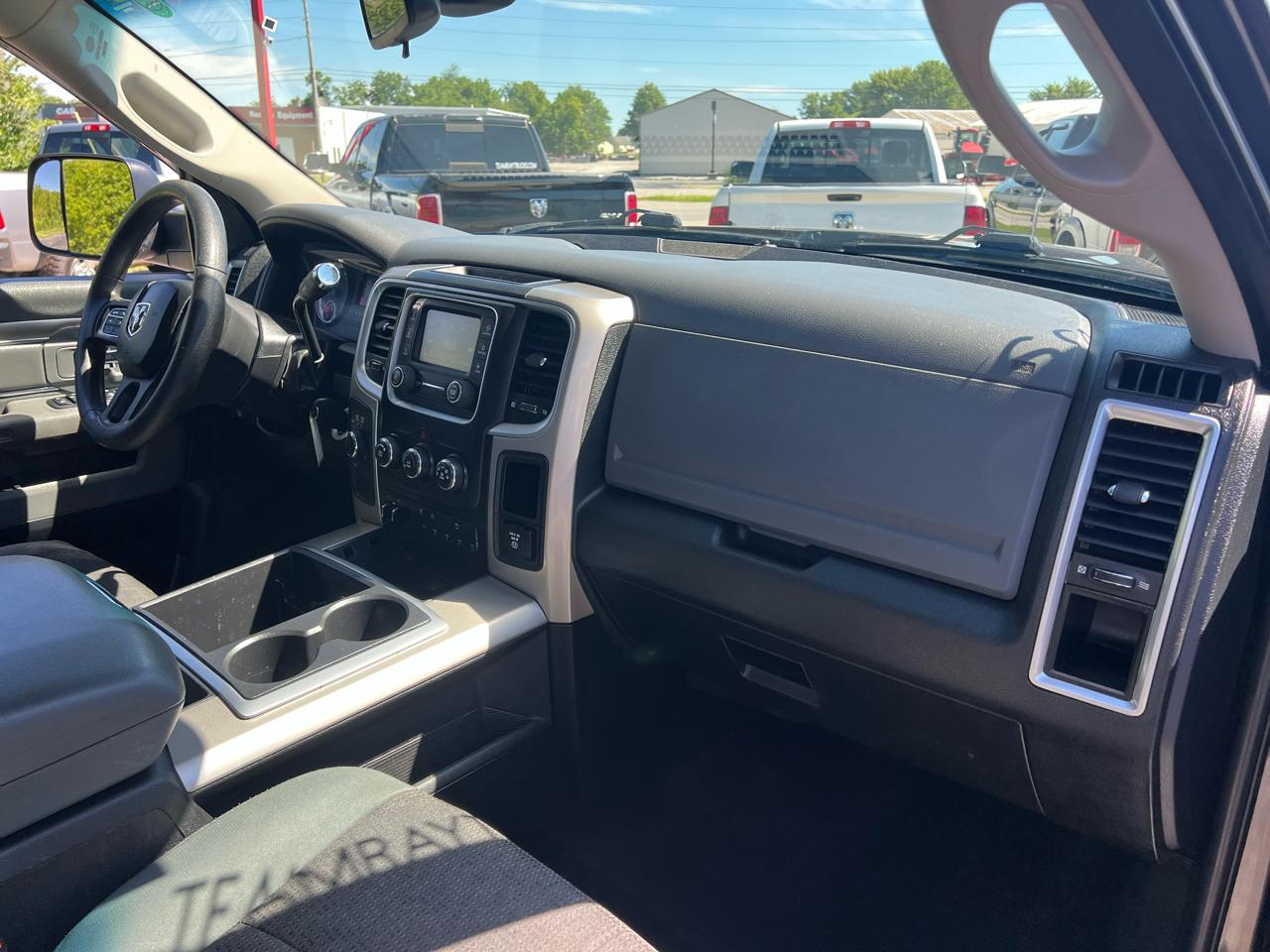 RAM 2500 4WD Crew Cab 169" SLT 2014