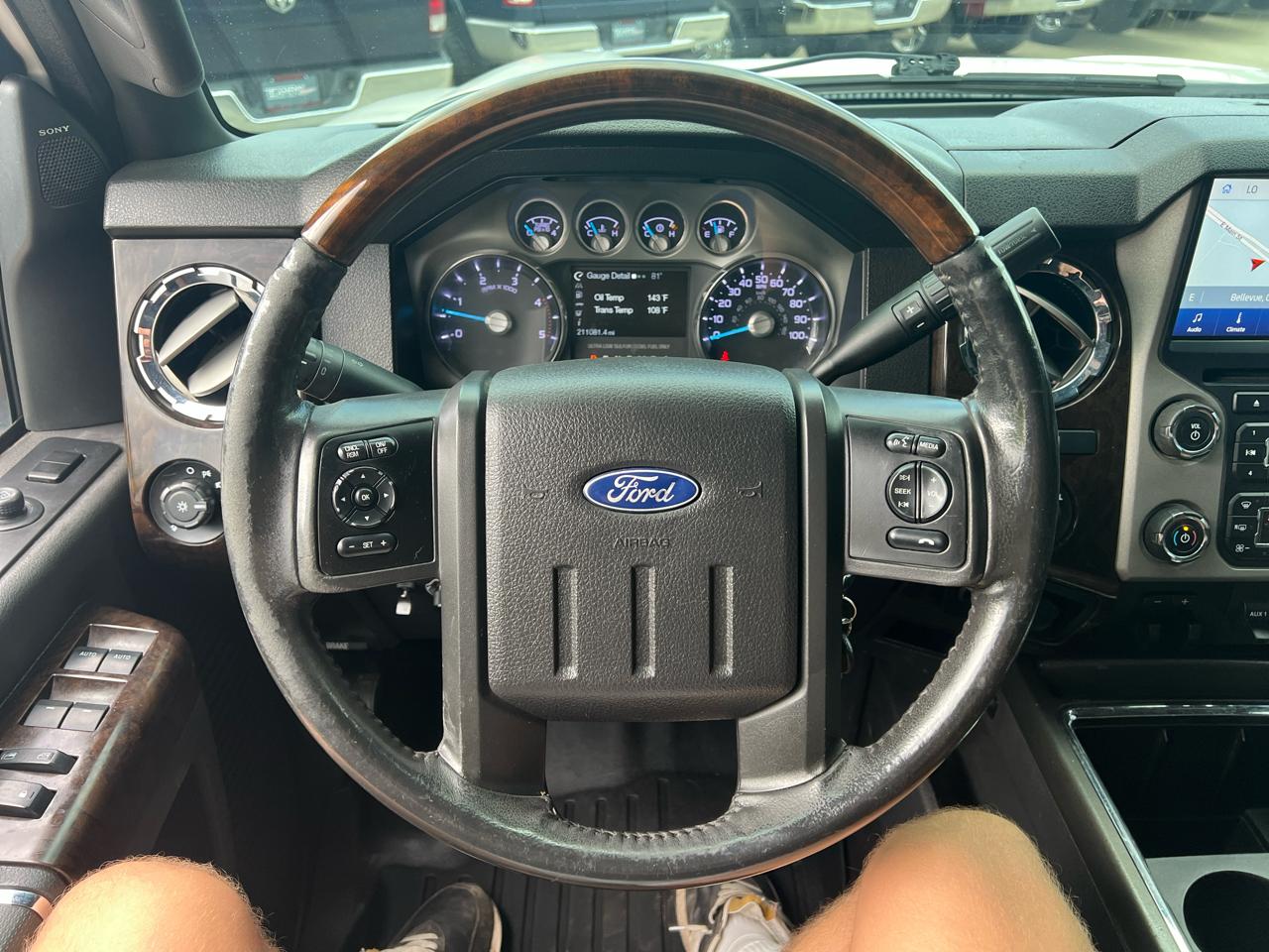 Ford Super Duty F-250 SRW 4WD Crew Cab 156" Platinum 2015