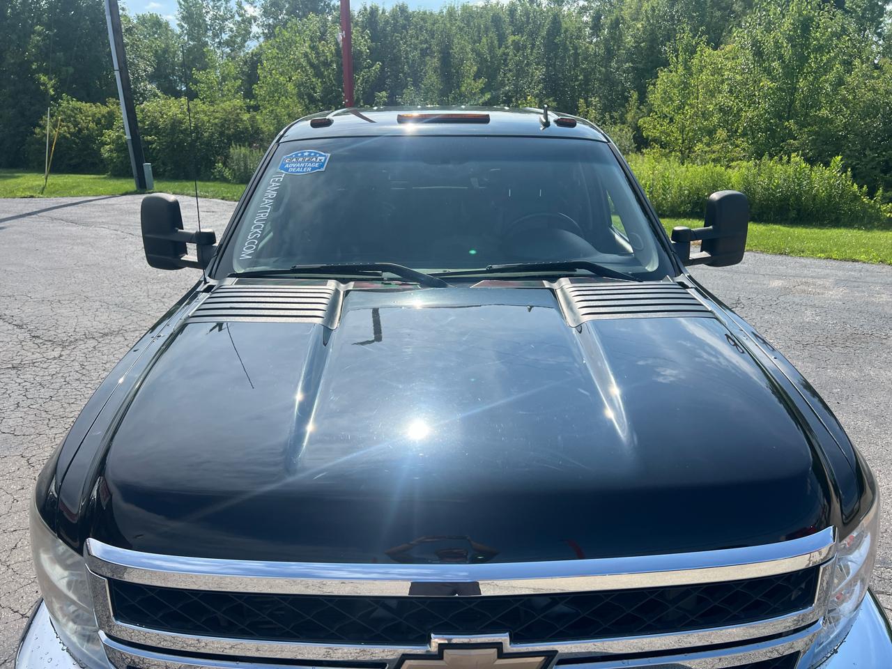 View vehicle photo 7