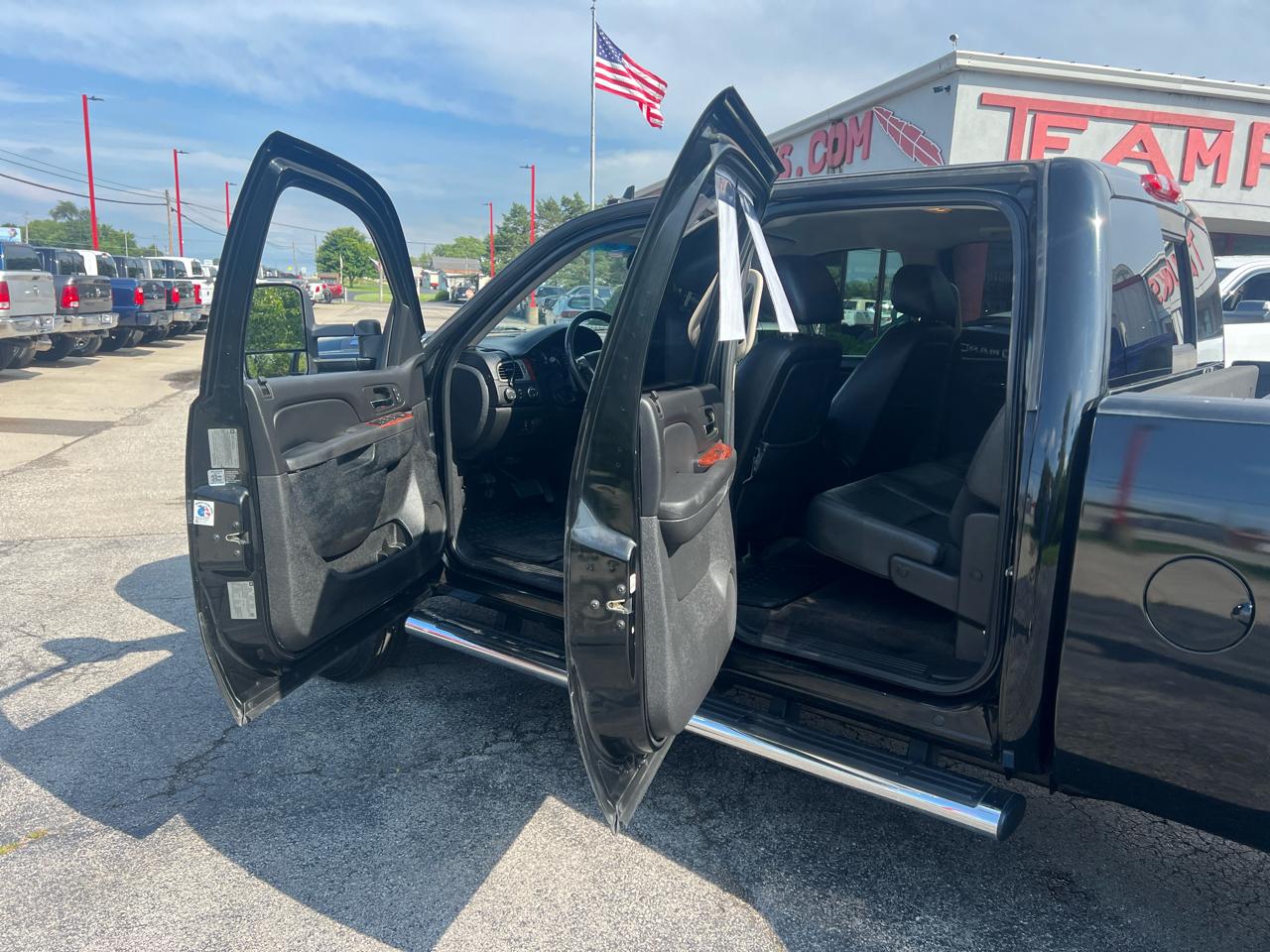 Chevrolet Silverado 3500HD 4WD Crew Cab 167.7" DRW LTZ 2011
