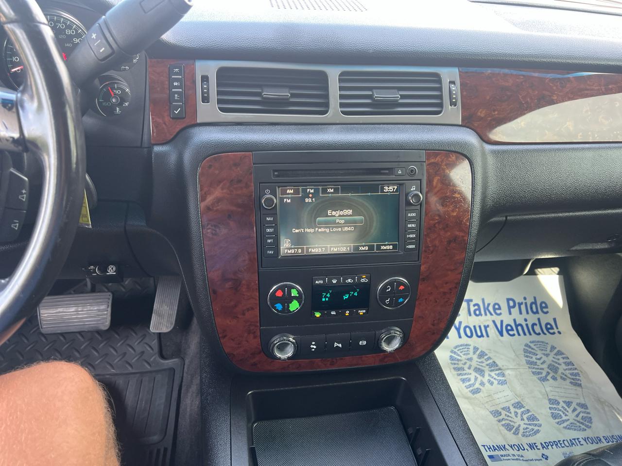 Chevrolet Silverado 3500HD 4WD Crew Cab 167.7" DRW LTZ 2011