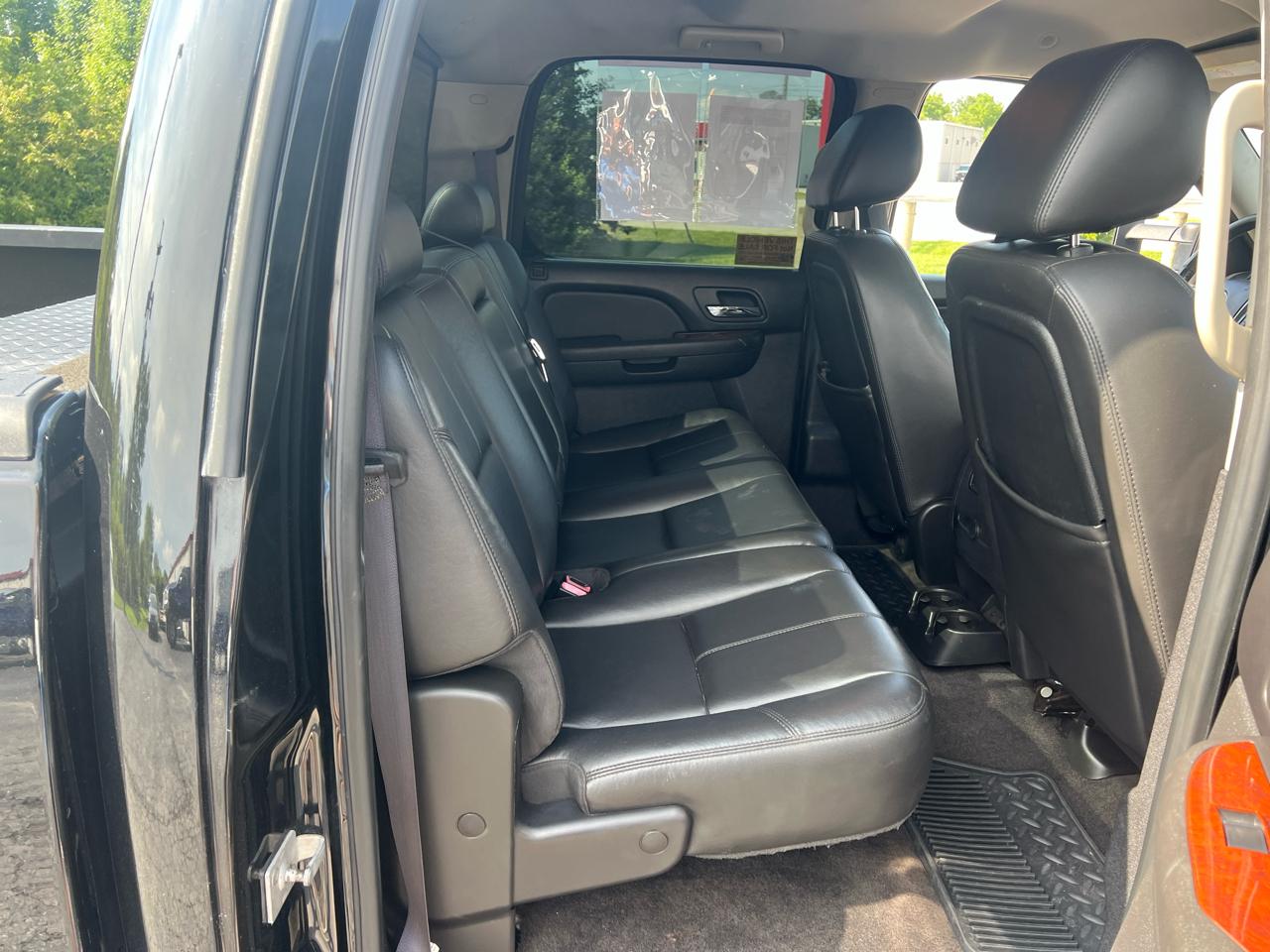 Chevrolet Silverado 3500HD 4WD Crew Cab 167.7" DRW LTZ 2011