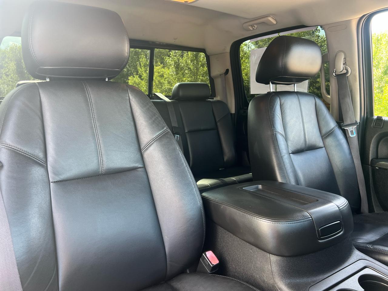 Chevrolet Silverado 3500HD 4WD Crew Cab 167.7" DRW LTZ 2011