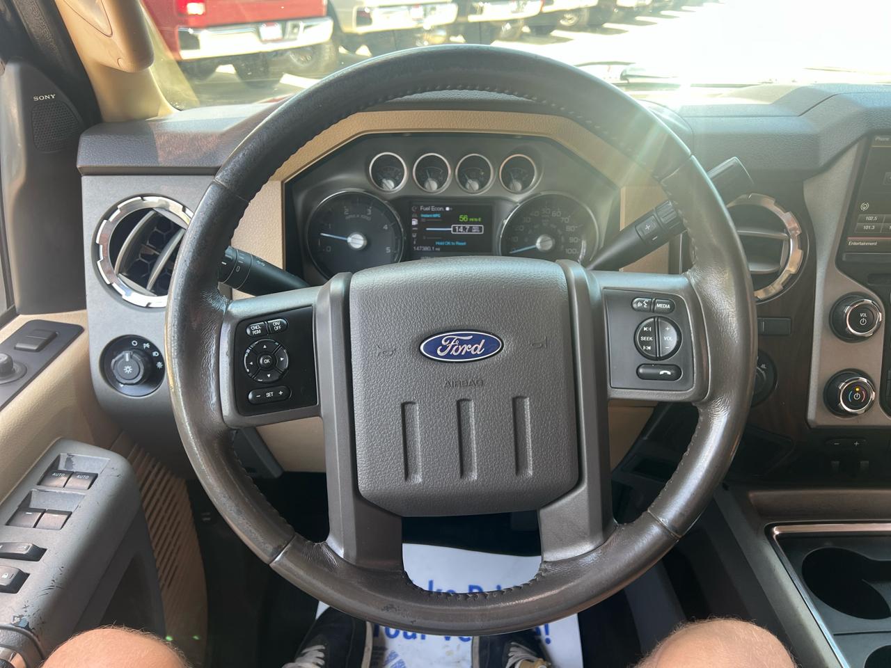 Ford Super Duty F-250 SRW 4WD Crew Cab 156" Lariat 2014