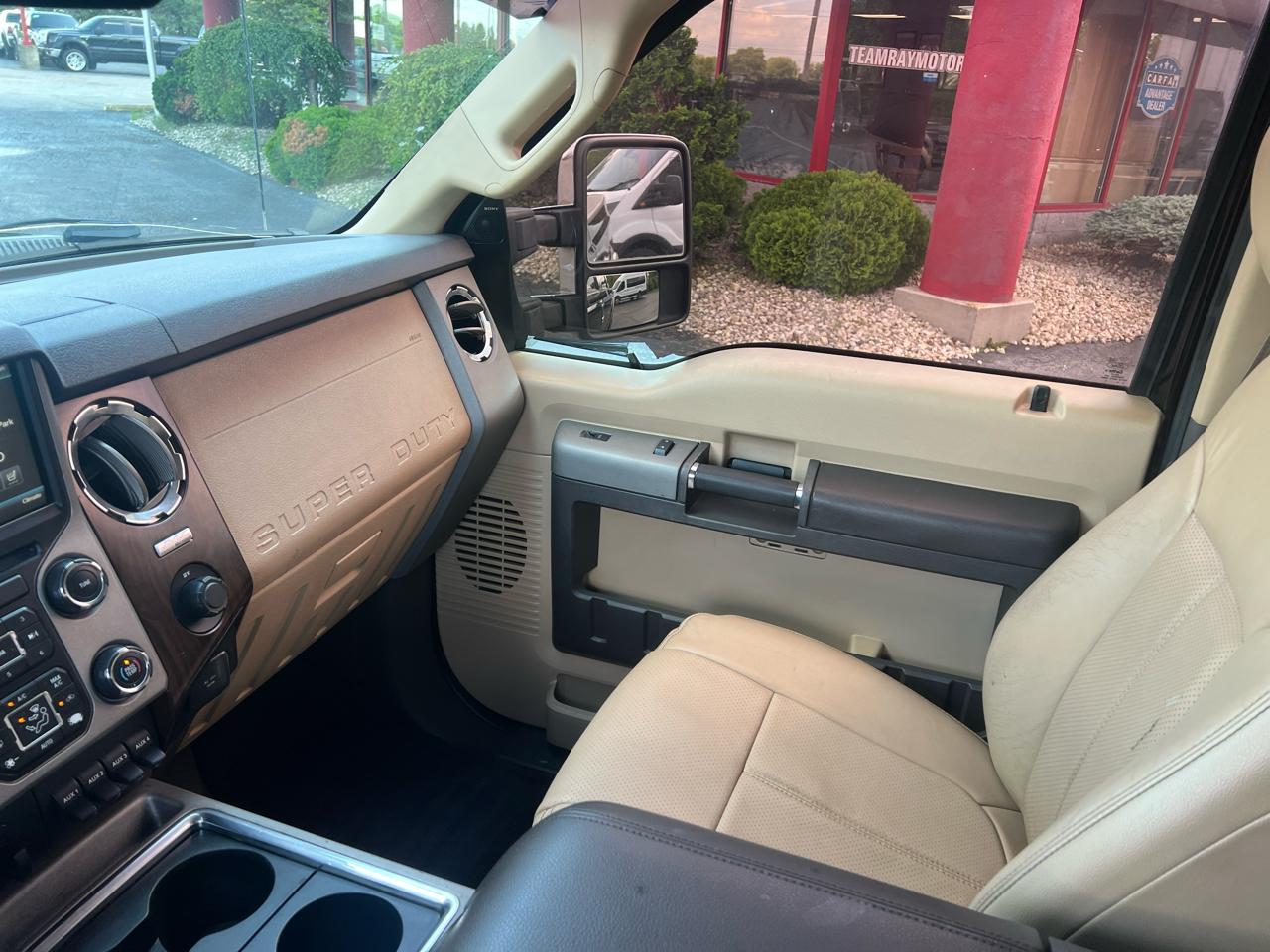 Ford Super Duty F-250 SRW 4WD Crew Cab 156" Lariat 2014