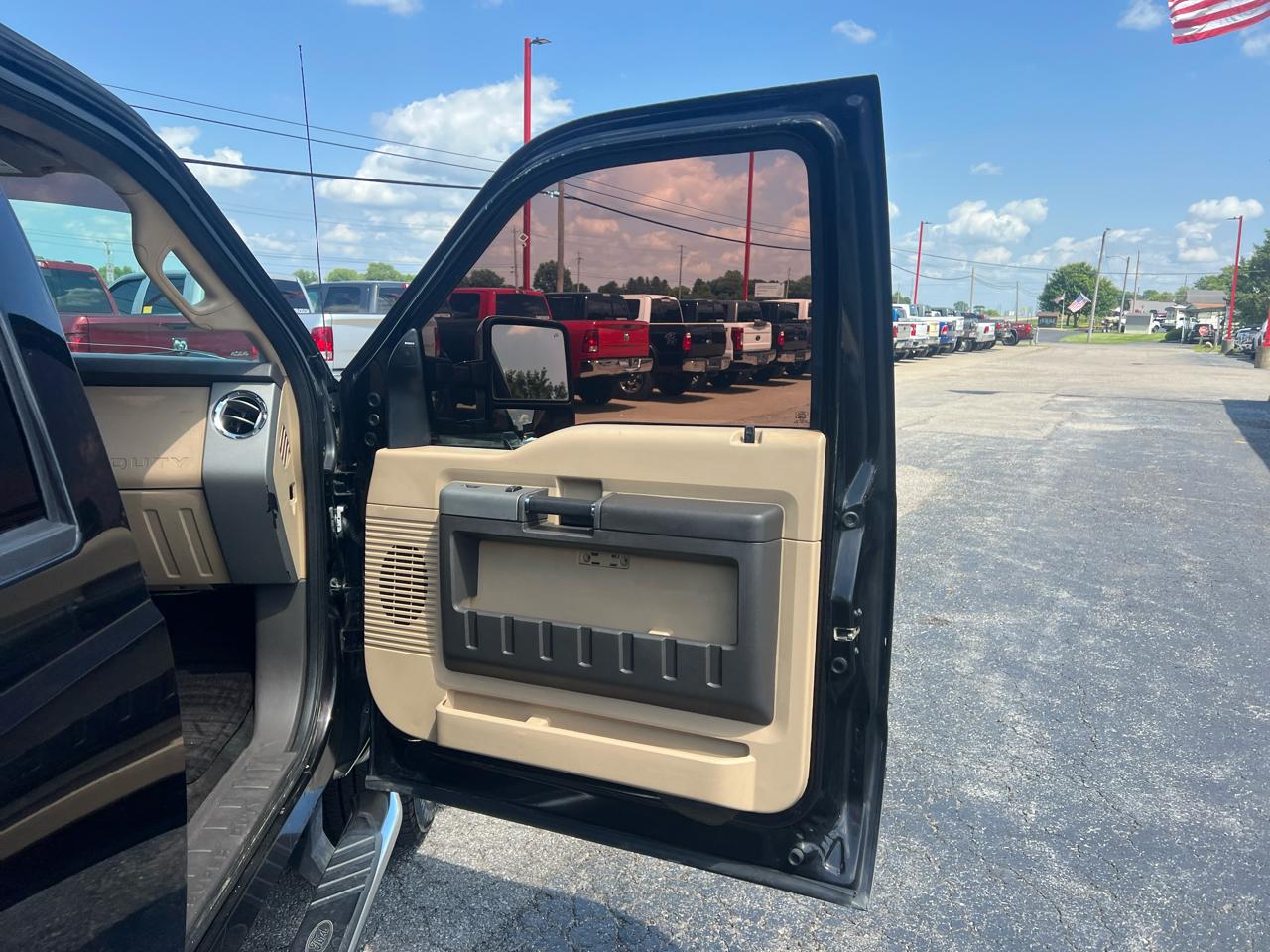 Ford Super Duty F-250 SRW 4WD Crew Cab 156" Lariat 2014