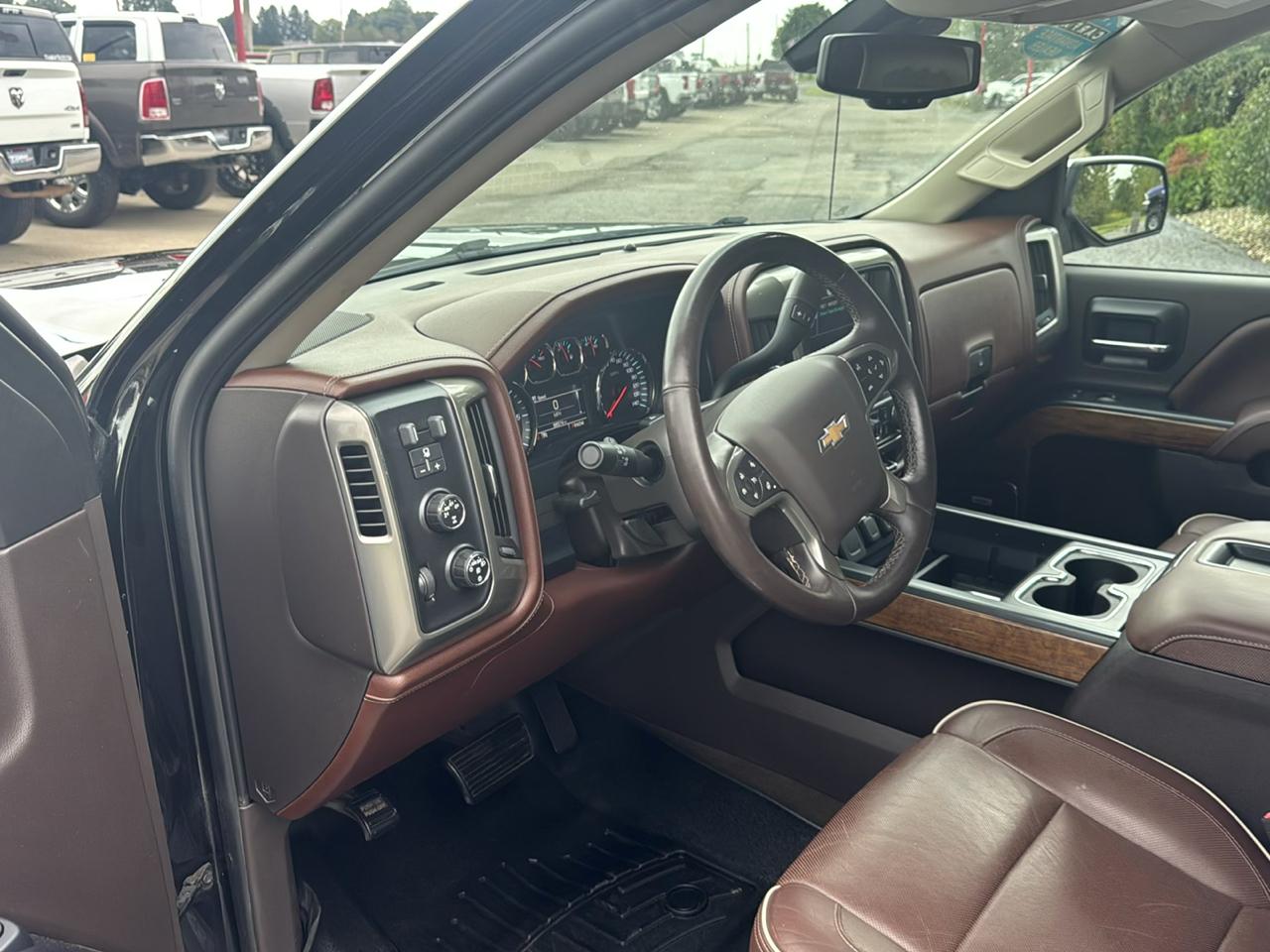 Chevrolet Silverado 1500 4WD Crew Cab 143.5" High Country 2014