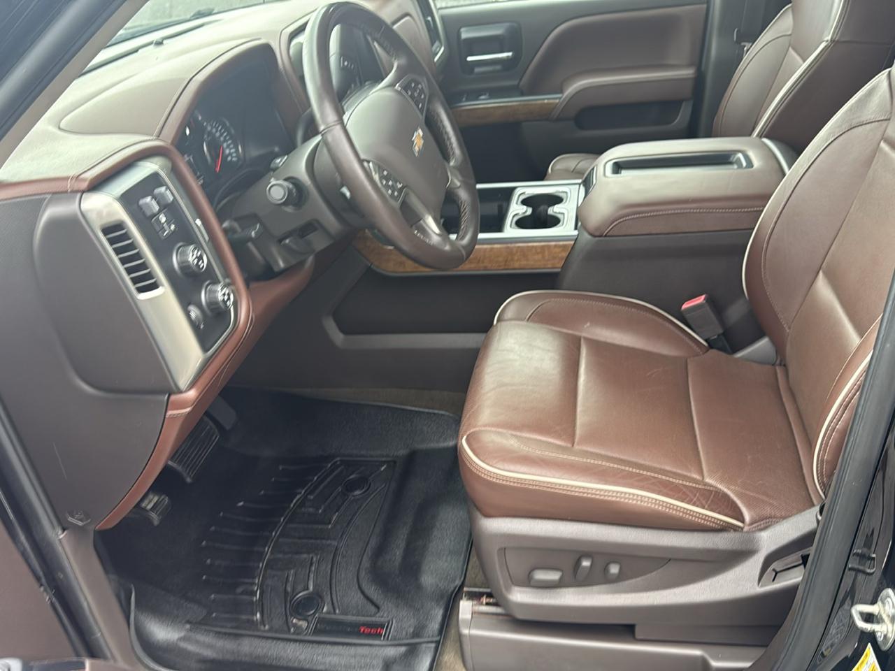 Chevrolet Silverado 1500 4WD Crew Cab 143.5" High Country 2014
