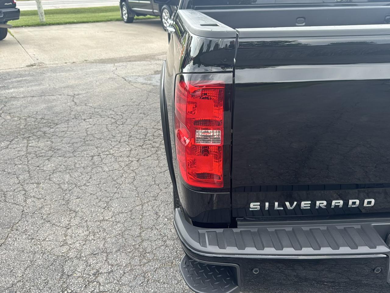 Chevrolet Silverado 1500 4WD Crew Cab 143.5" High Country 2014