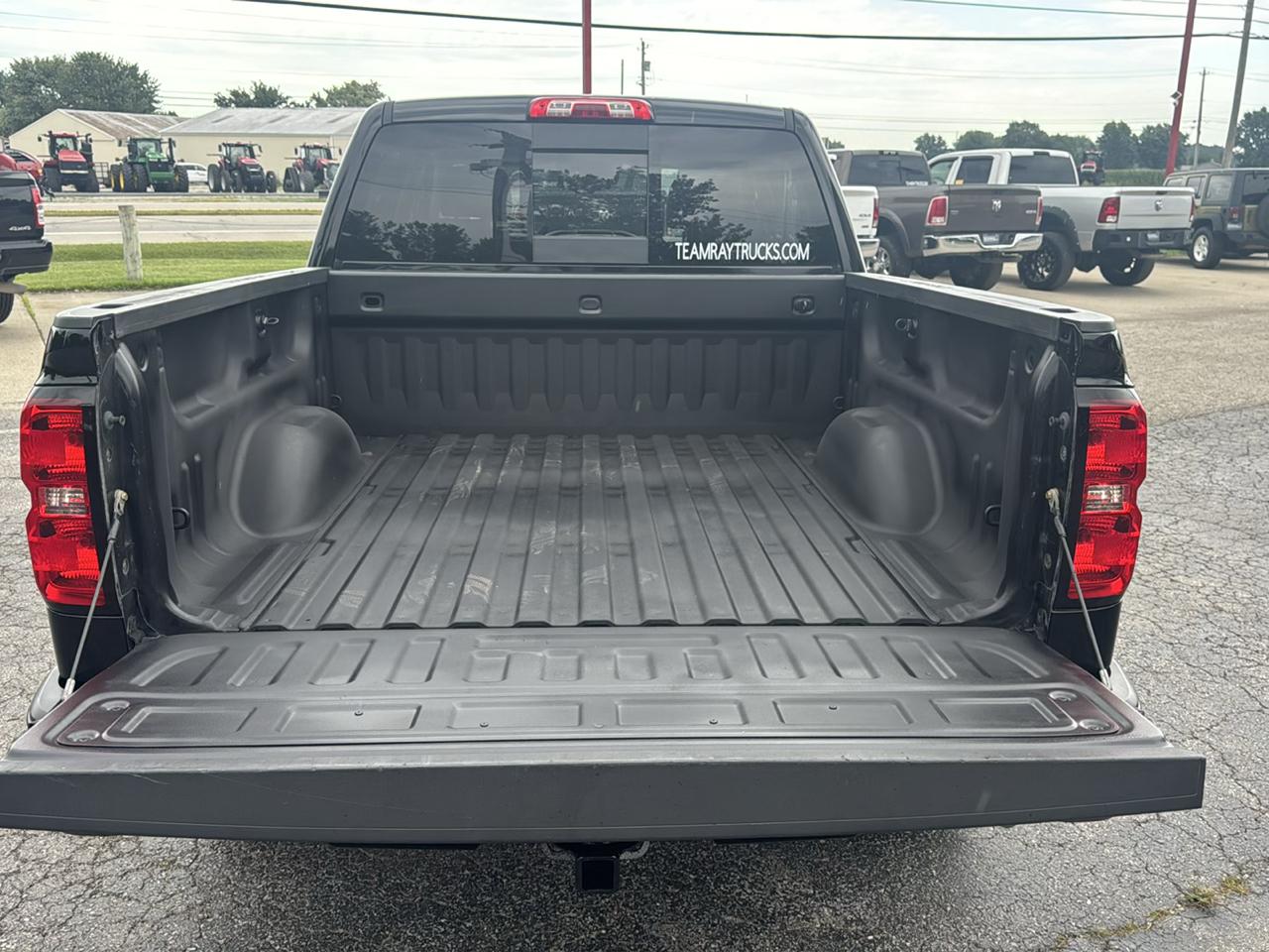 Chevrolet Silverado 1500 4WD Crew Cab 143.5" High Country 2014