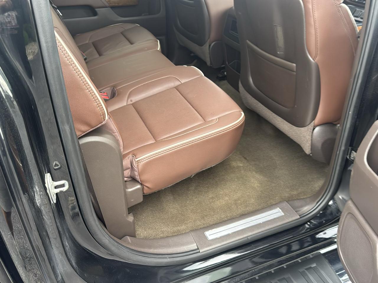 Chevrolet Silverado 1500 4WD Crew Cab 143.5" High Country 2014