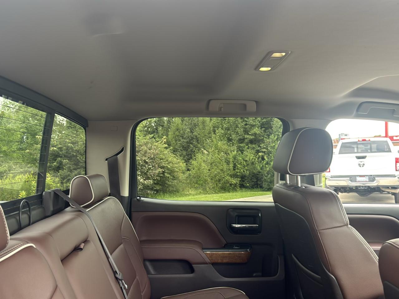 Chevrolet Silverado 1500 4WD Crew Cab 143.5" High Country 2014