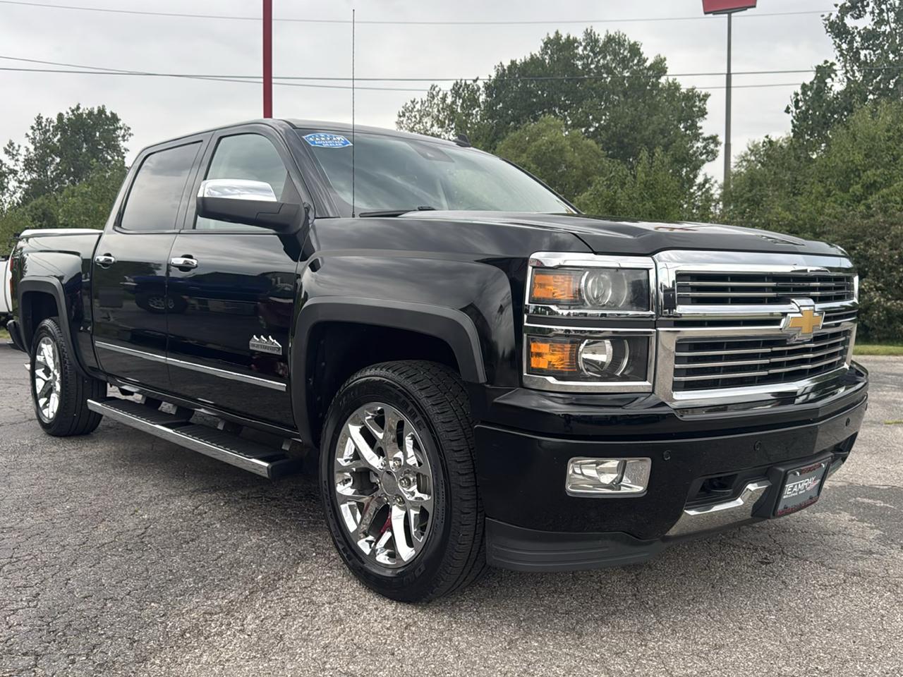 Chevrolet Silverado 1500 4WD Crew Cab 143.5" High Country 2014