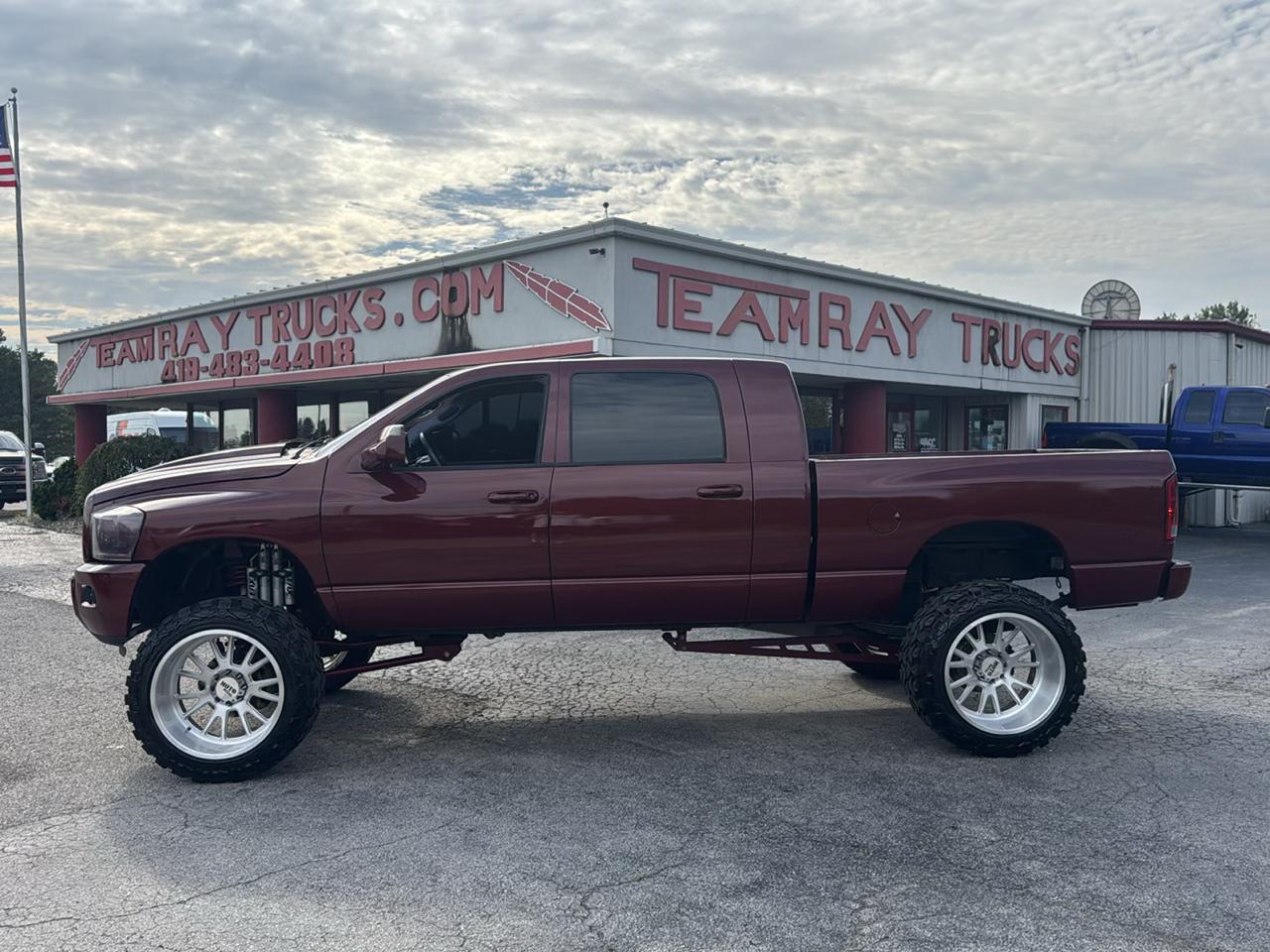 Dodge Ram 2500 4dr Mega Cab 160.5 4WD Laramie 2006