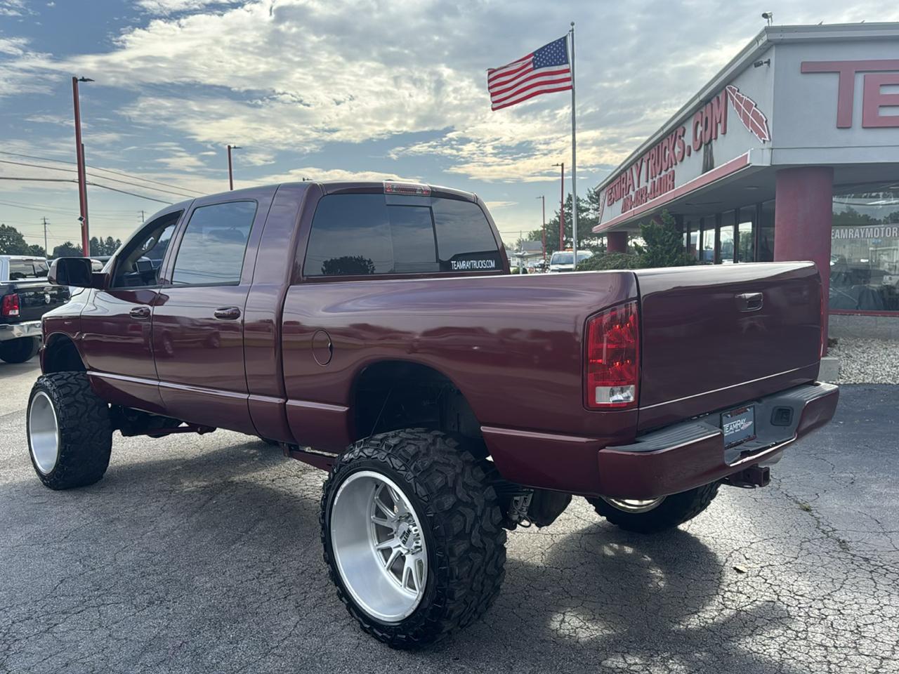 Dodge Ram 2500 4dr Mega Cab 160.5 4WD Laramie 2006