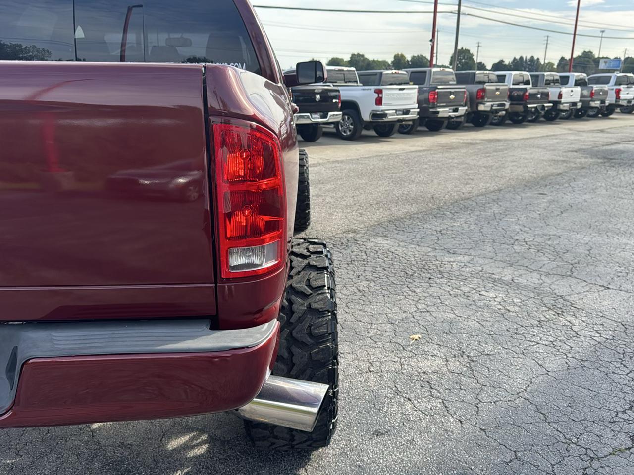 Dodge Ram 2500 4dr Mega Cab 160.5 4WD Laramie 2006
