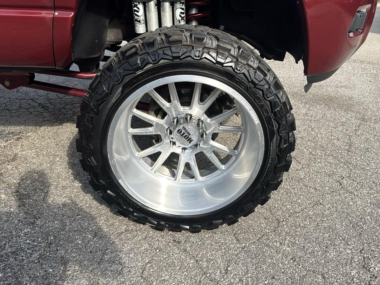 Dodge Ram 2500 4dr Mega Cab 160.5 4WD Laramie 2006
