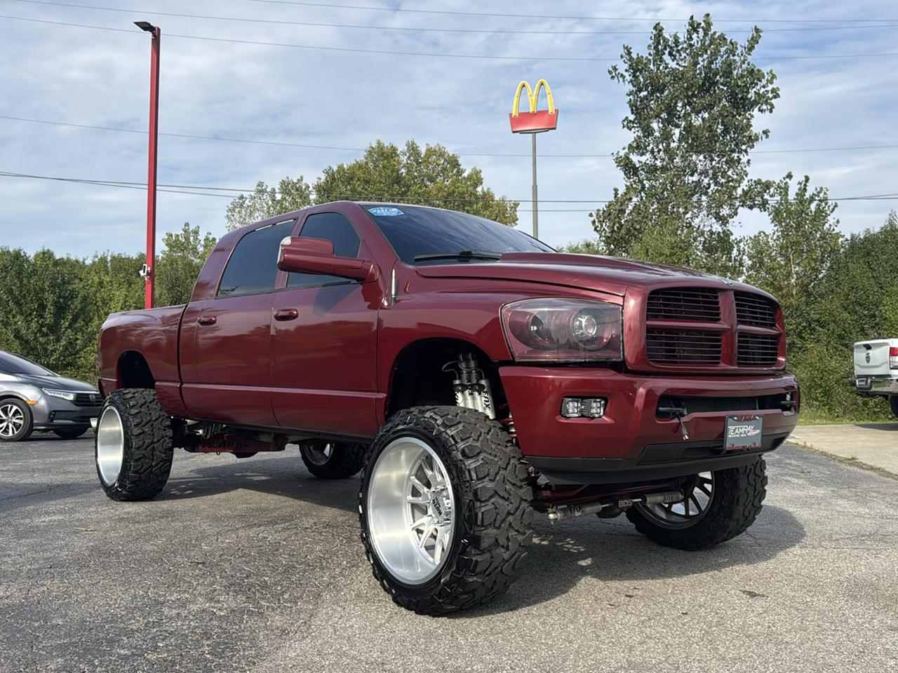 Dodge Ram 2500 4dr Mega Cab 160.5 4WD Laramie 2006
