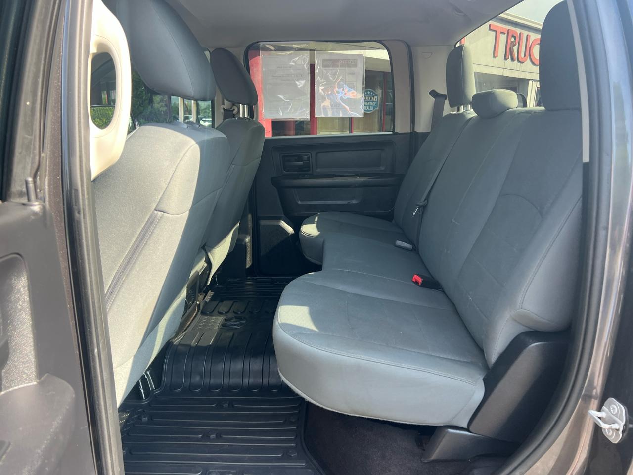 RAM 2500 4WD Crew Cab 149" Tradesman 2016