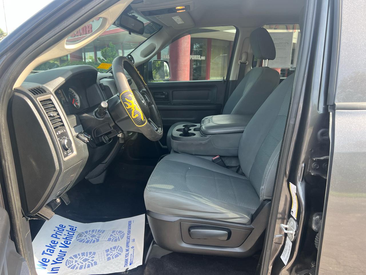 RAM 2500 4WD Crew Cab 149" Tradesman 2016