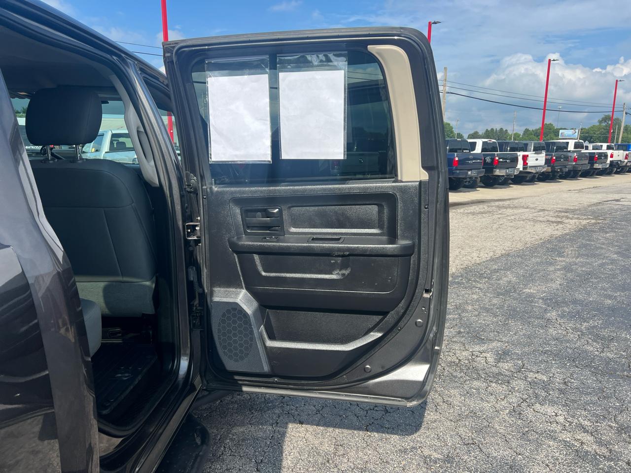 RAM 2500 4WD Crew Cab 149" Tradesman 2016