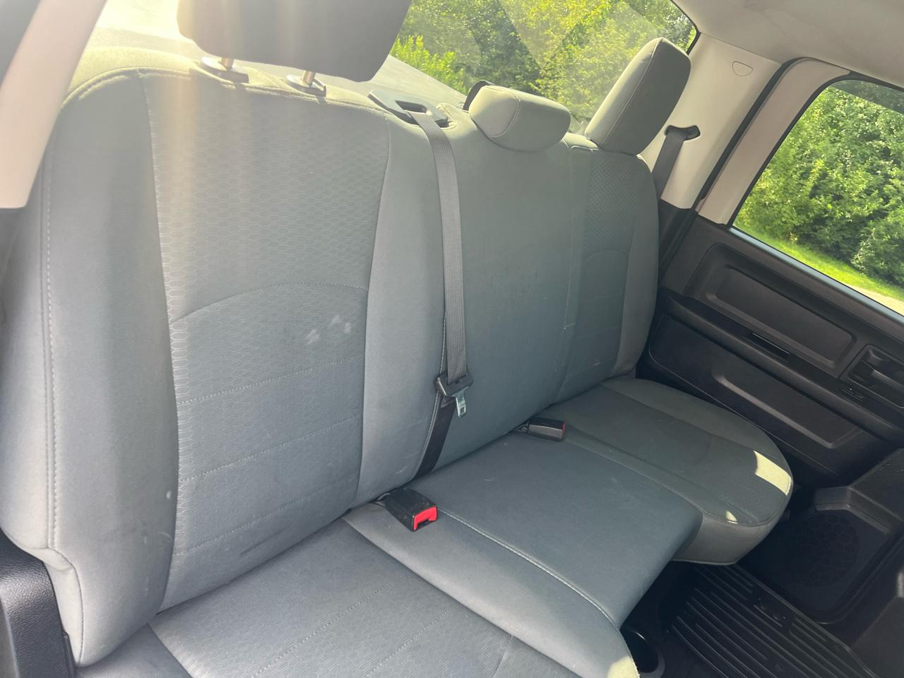 RAM 2500 4WD Crew Cab 149" Tradesman 2016