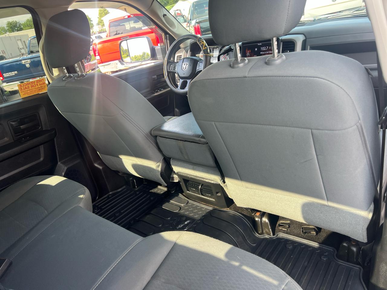 RAM 2500 4WD Crew Cab 149" Tradesman 2016