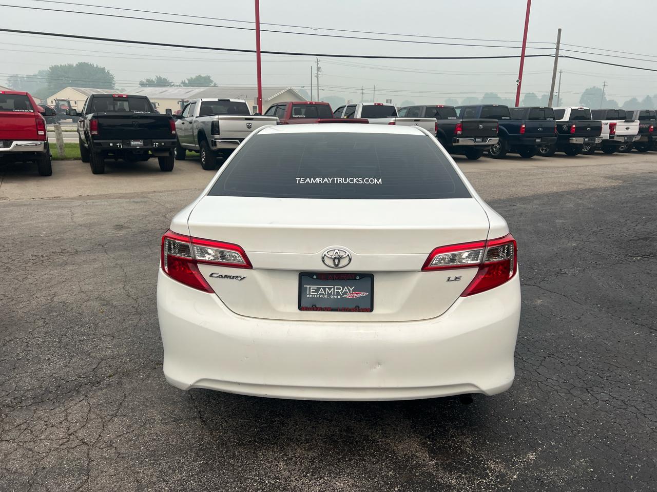 Toyota Camry 4dr Sdn I4 Auto XLE (Natl) 2013