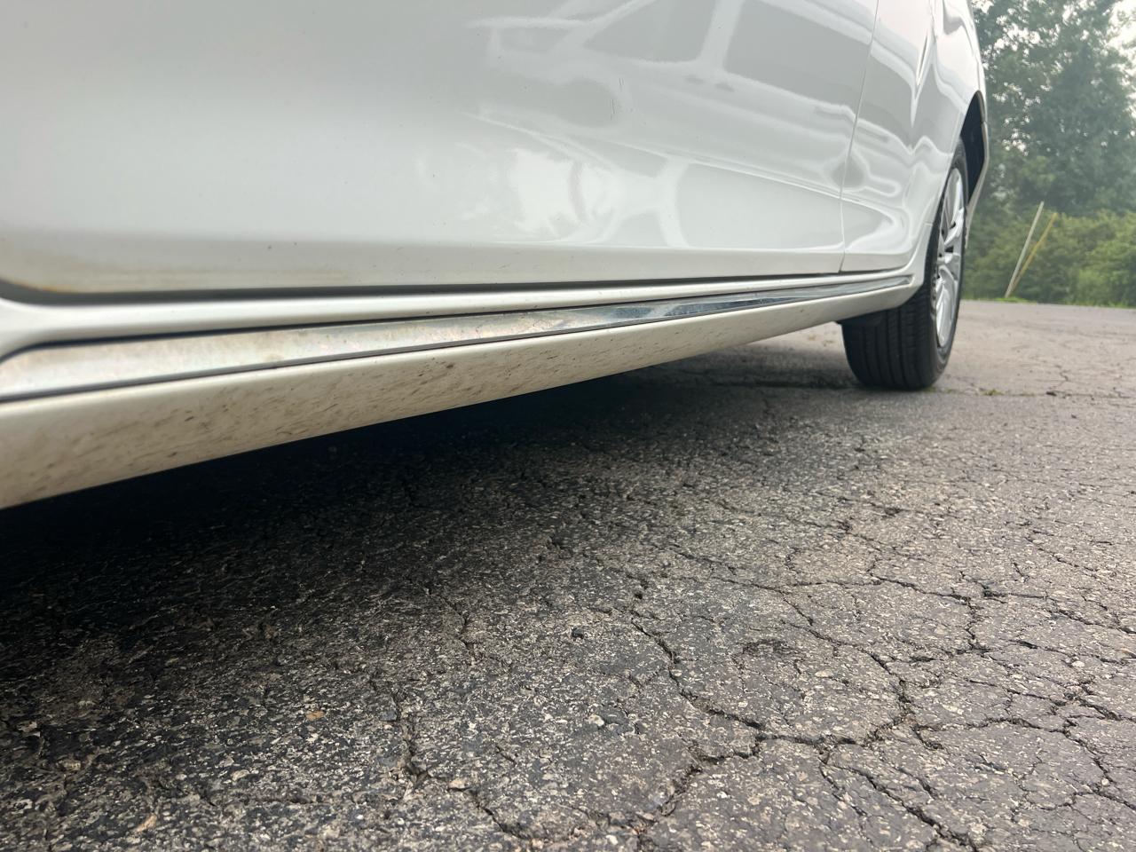 Toyota Camry 4dr Sdn I4 Auto XLE (Natl) 2013