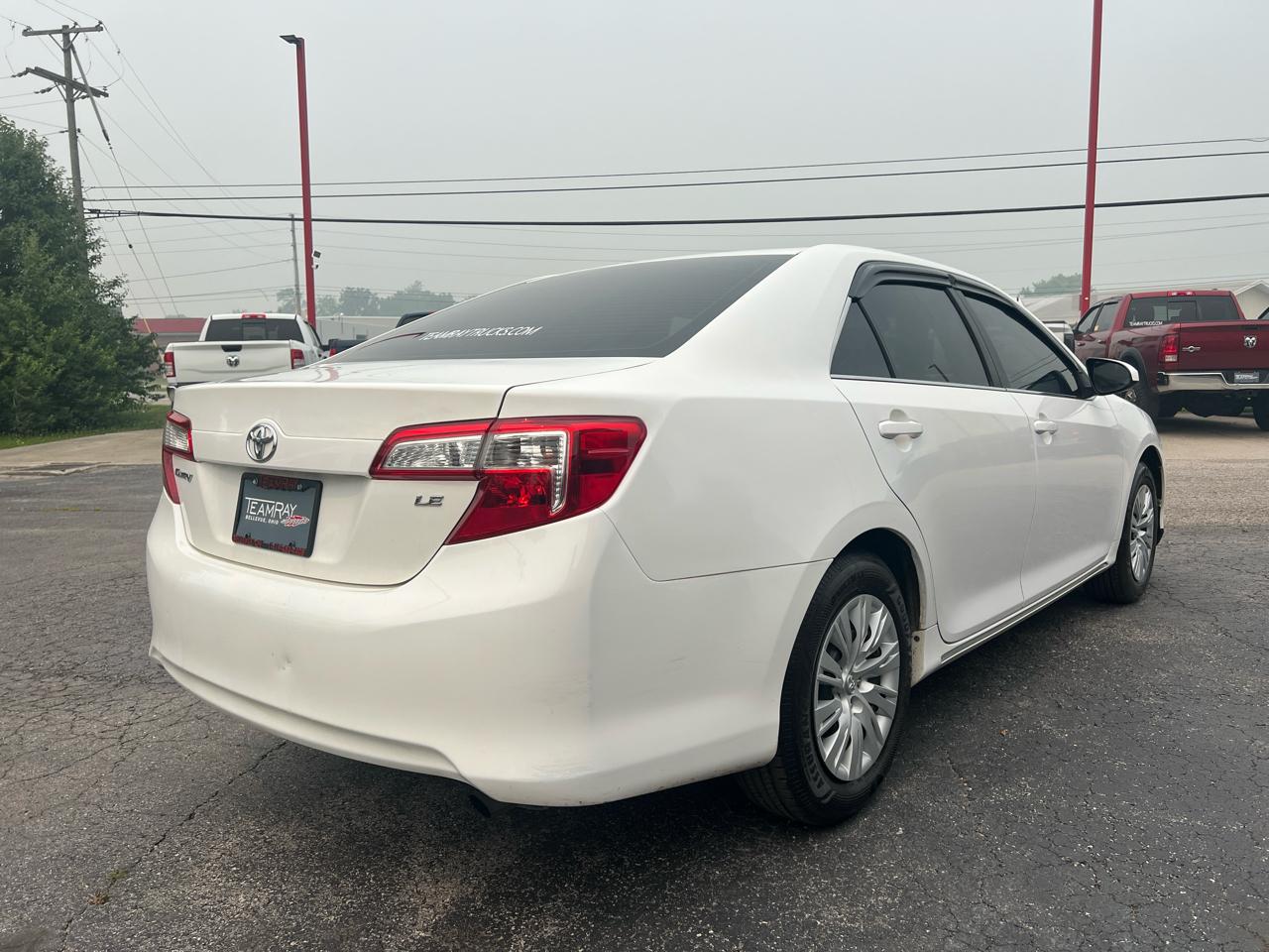 Toyota Camry 4dr Sdn I4 Auto XLE (Natl) 2013