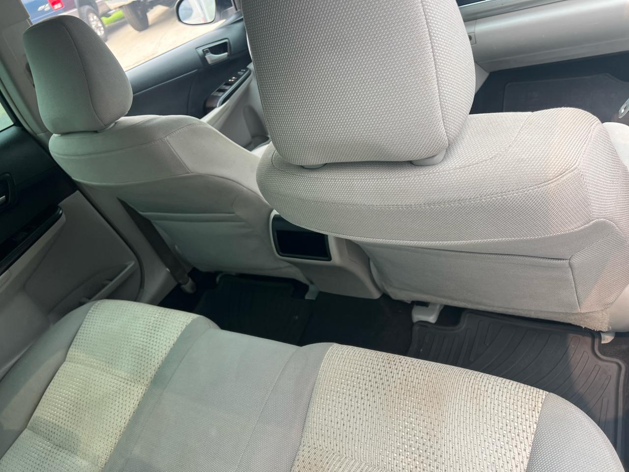 Toyota Camry 4dr Sdn I4 Auto XLE (Natl) 2013