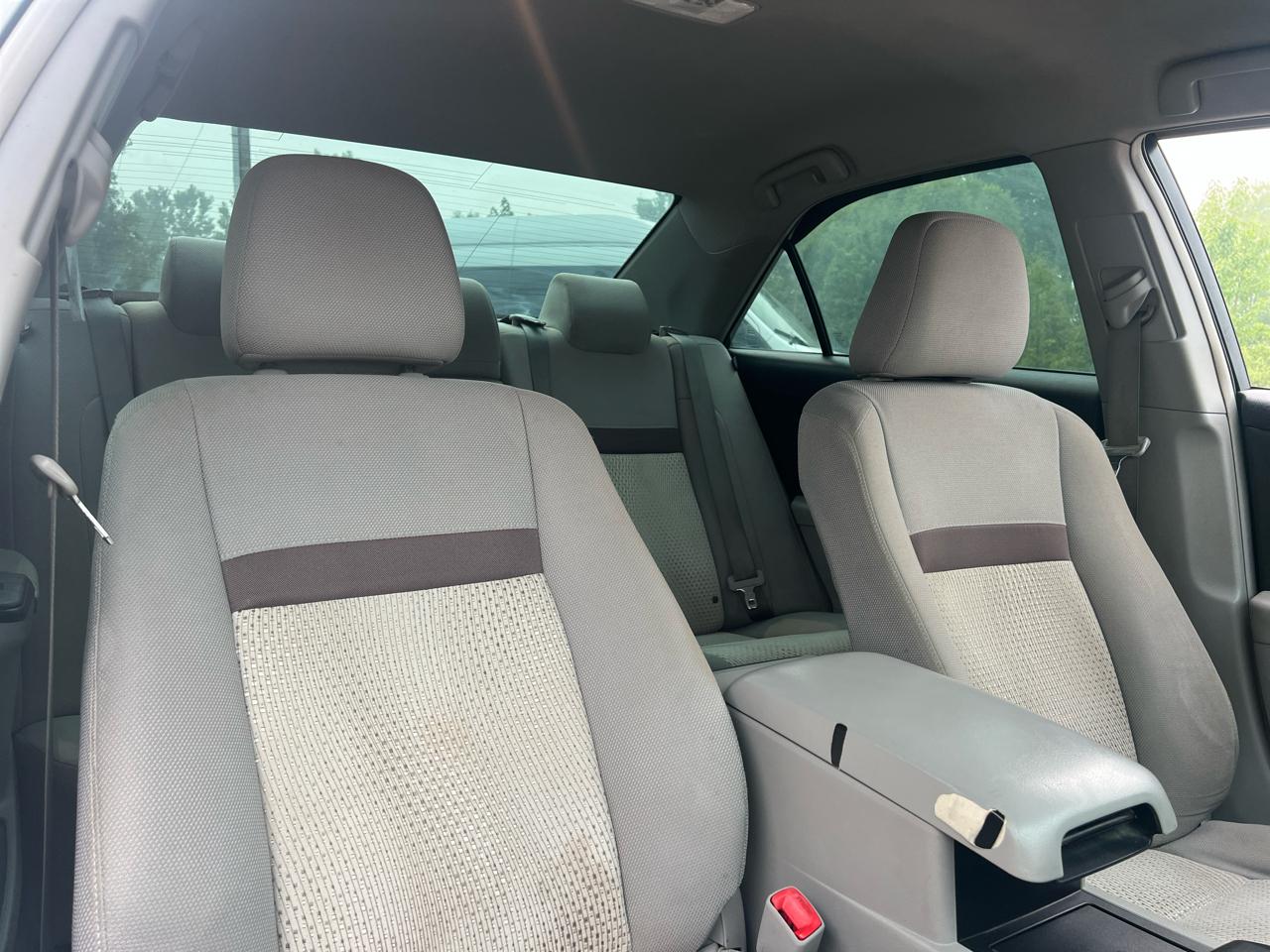 Toyota Camry 4dr Sdn I4 Auto XLE (Natl) 2013