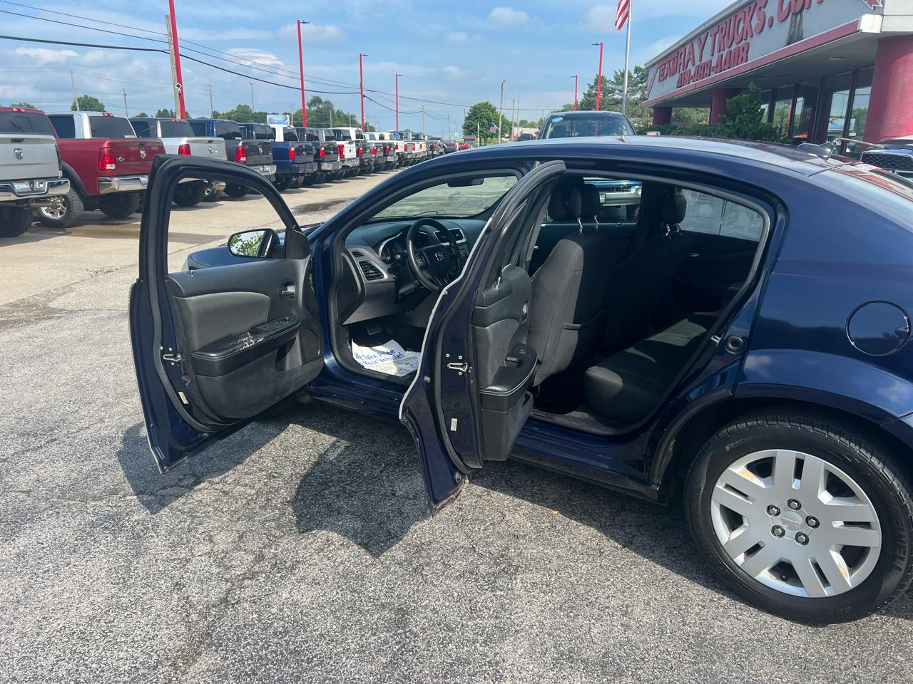 Dodge Avenger 4dr Sdn SE 2013